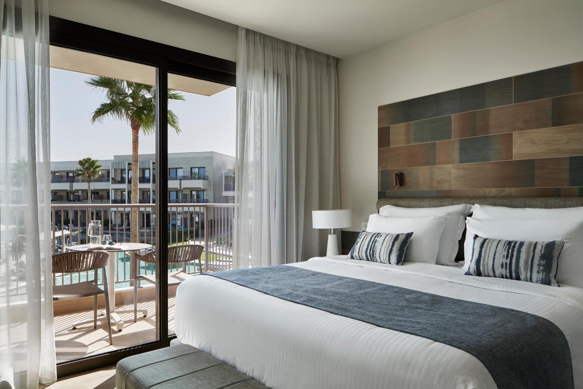 Junior Suite Side Sea View