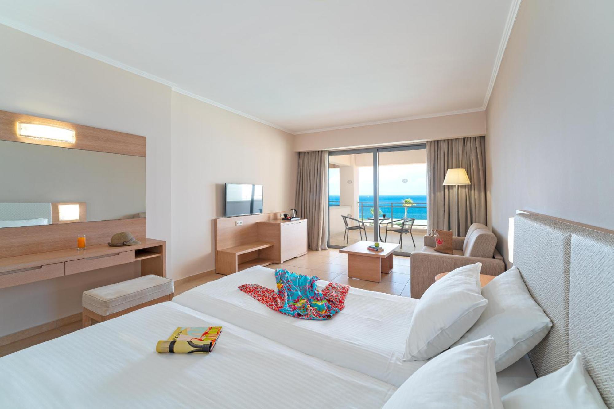 Superior Twin Room Sea View