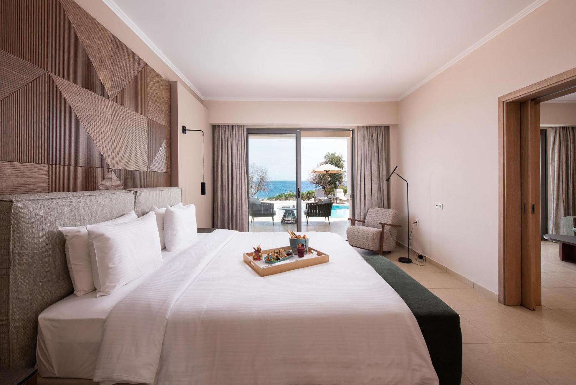 Royal Suite Sea View Private Pool