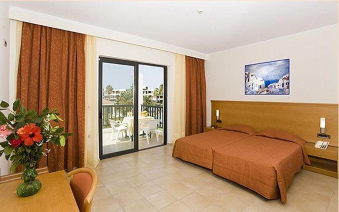 Superior Twin Room Annex