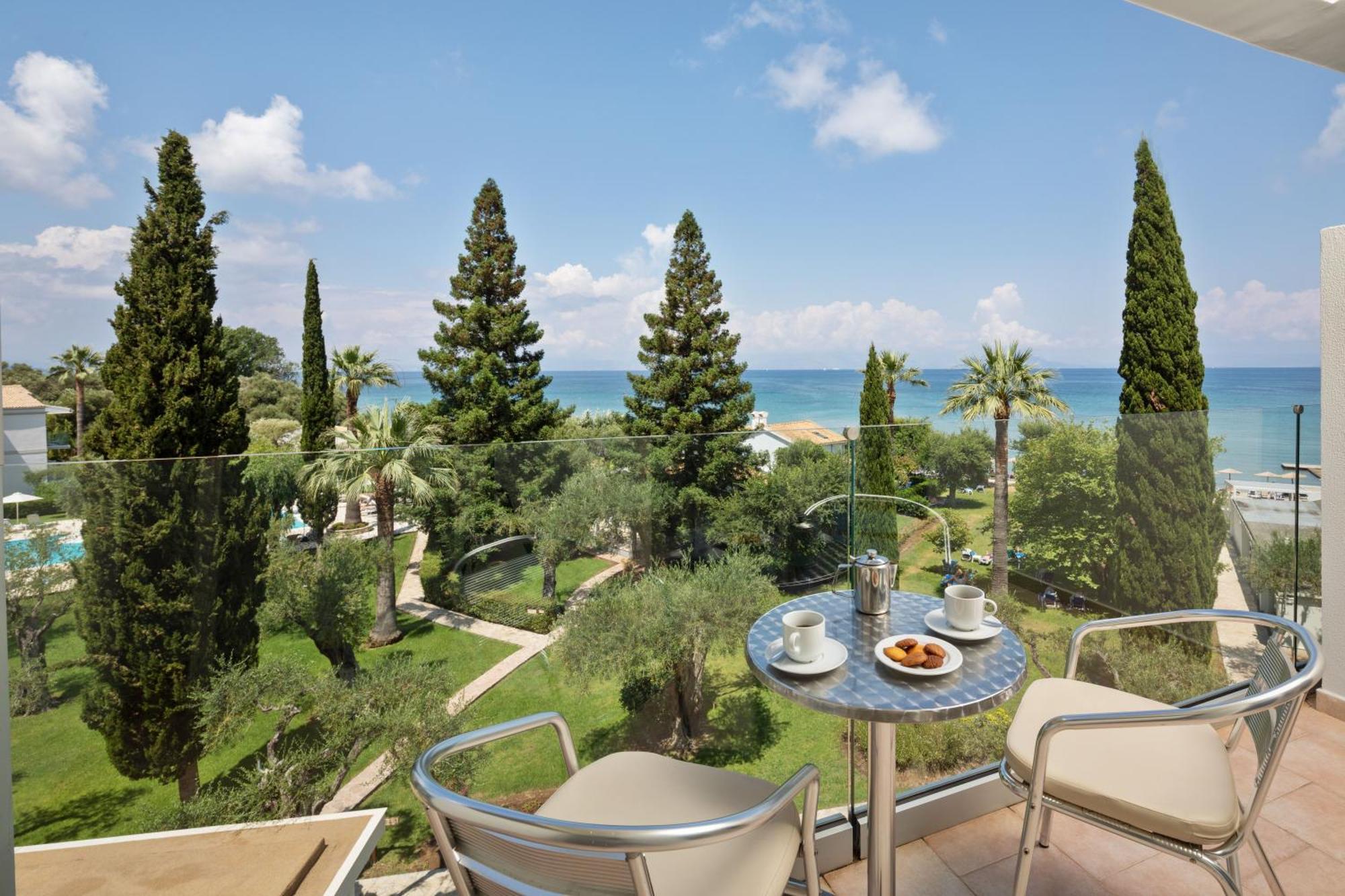Superior Double or Twin Room Sea View