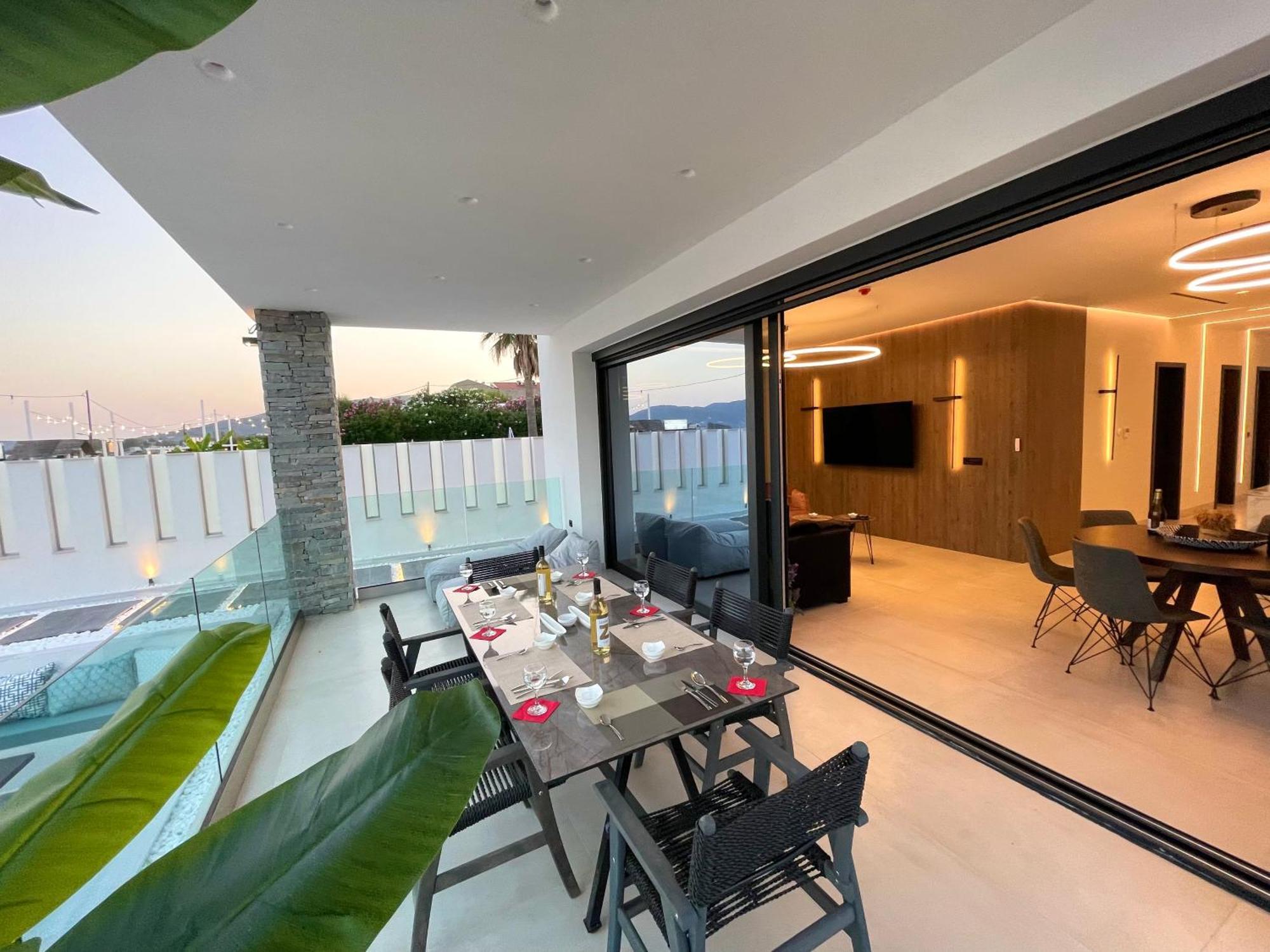 Villa Beach Front