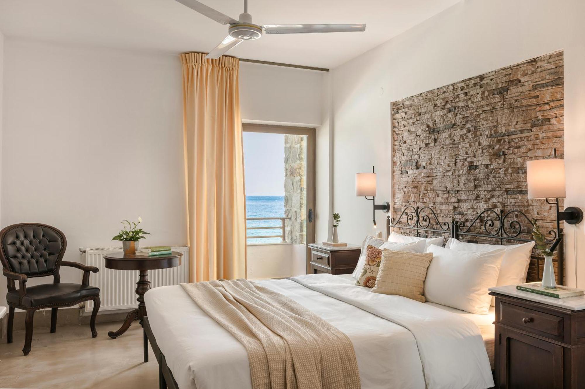 Deluxe Double Room Sea View Upper Floor