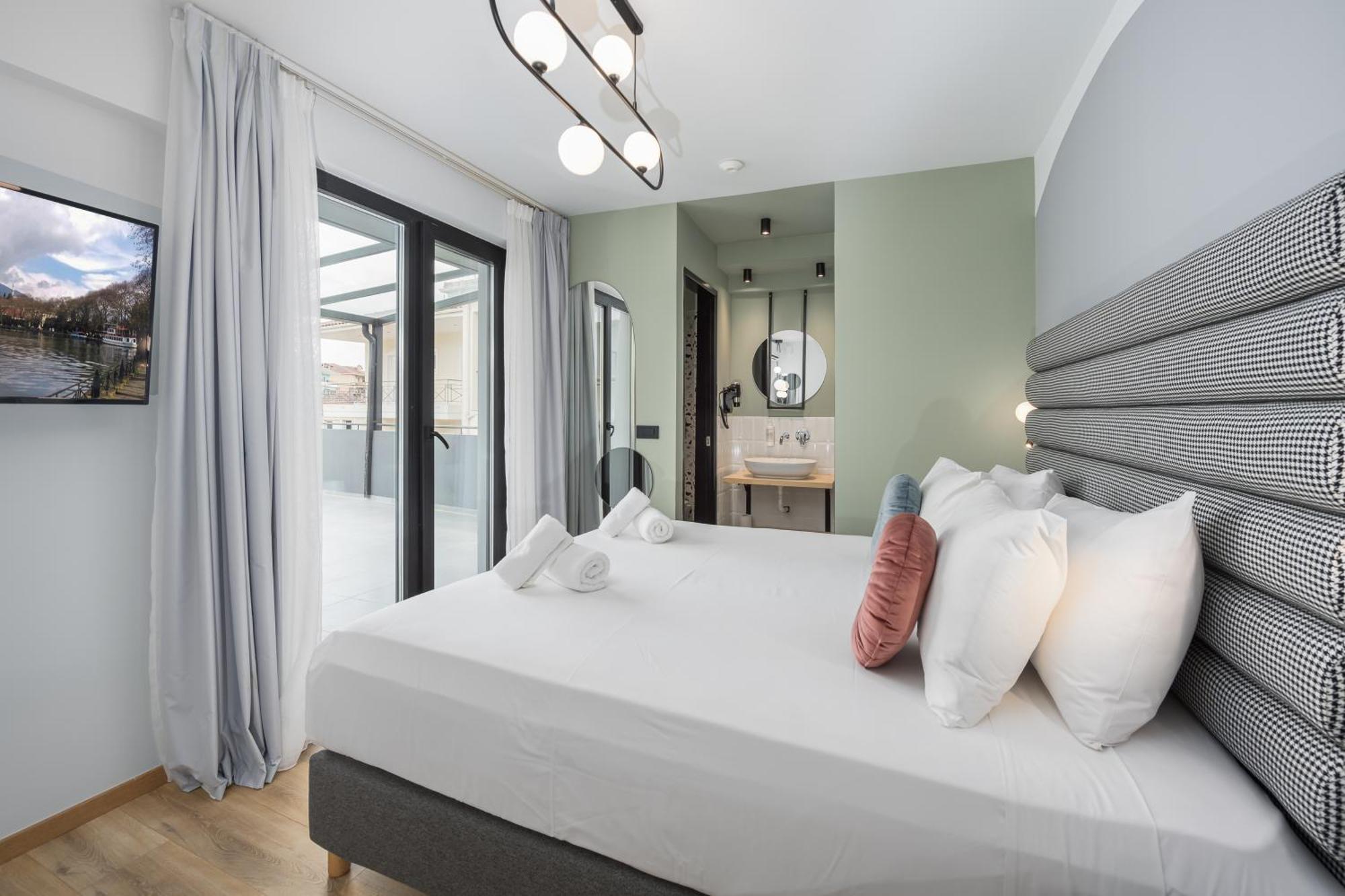 Penthouse Deluxe Room
