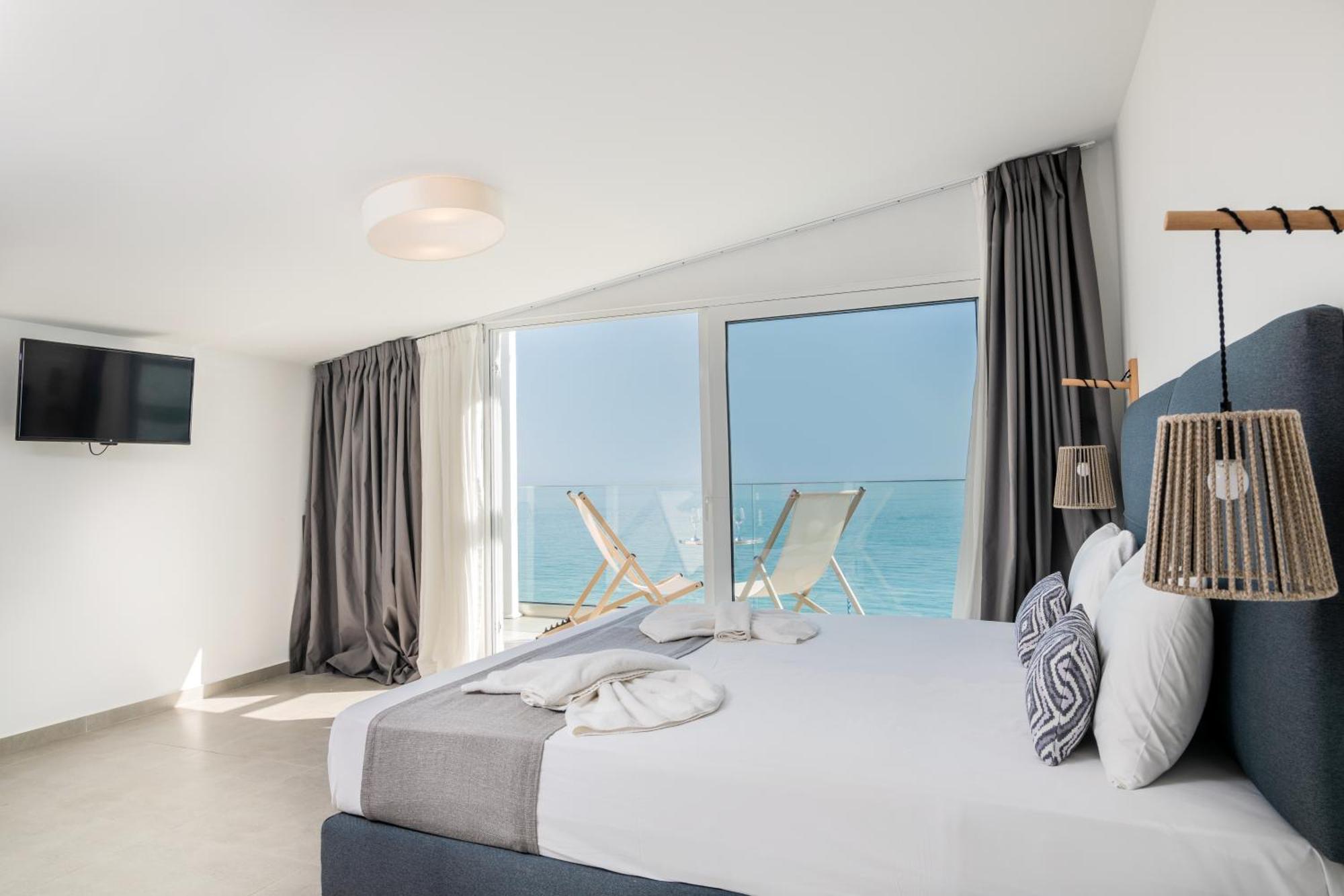 Deluxe Junior Suite
