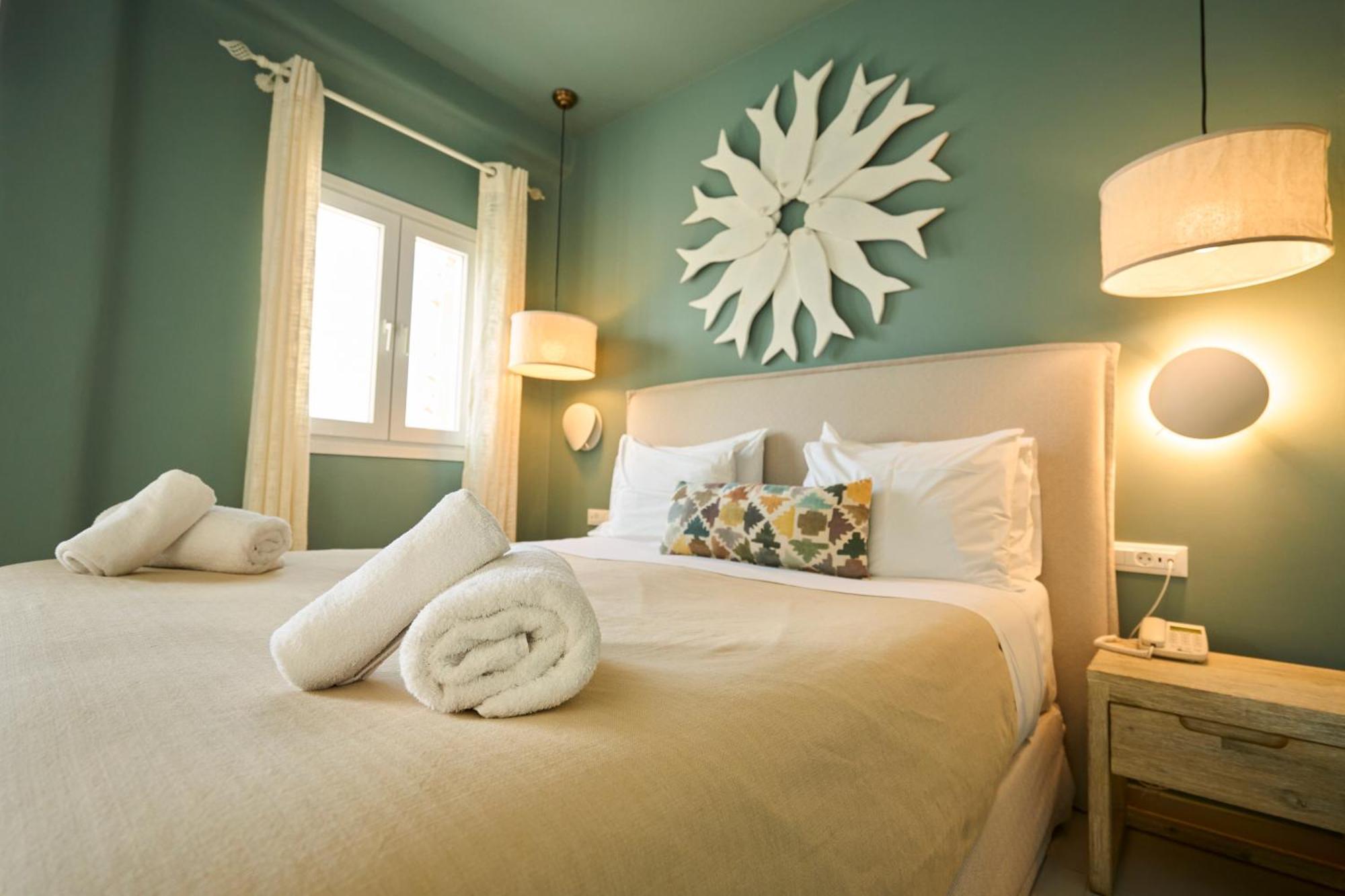 Superior Double Room with Side Sea View