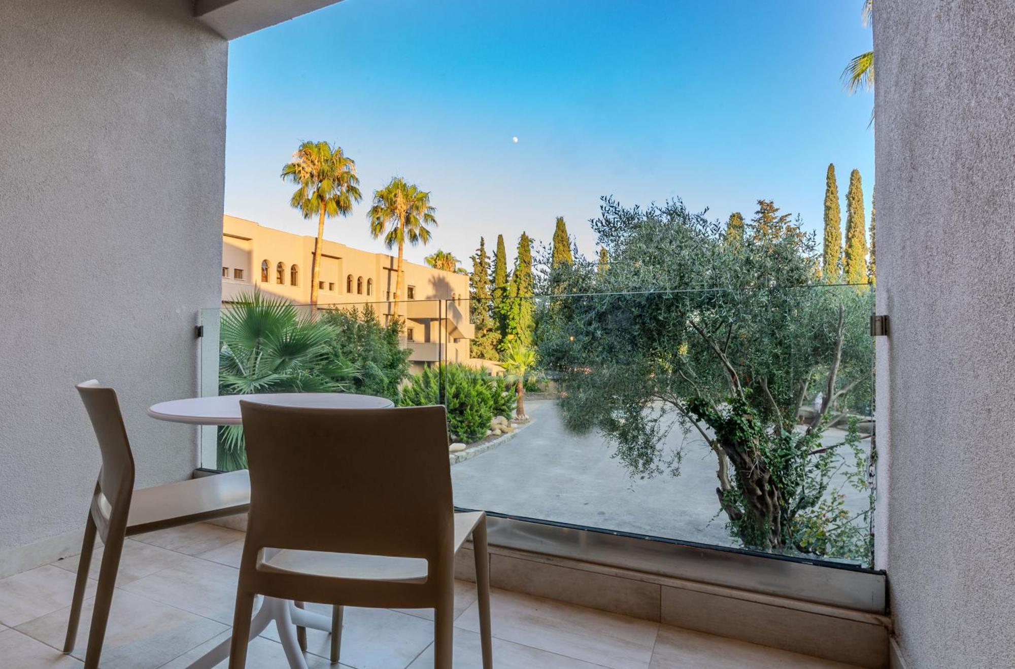 Premium Triple Room Garden View