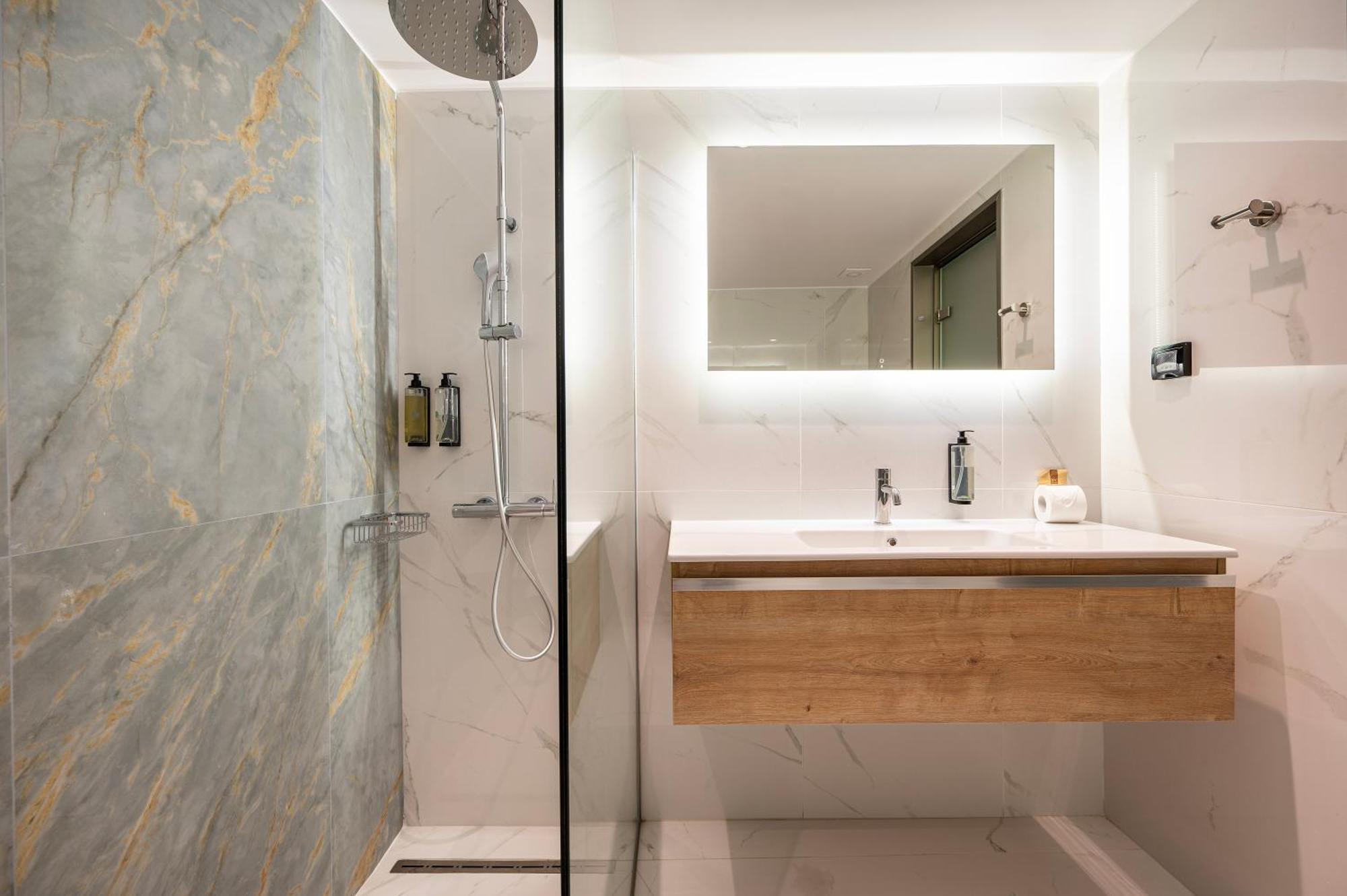 Superior Double Inland View