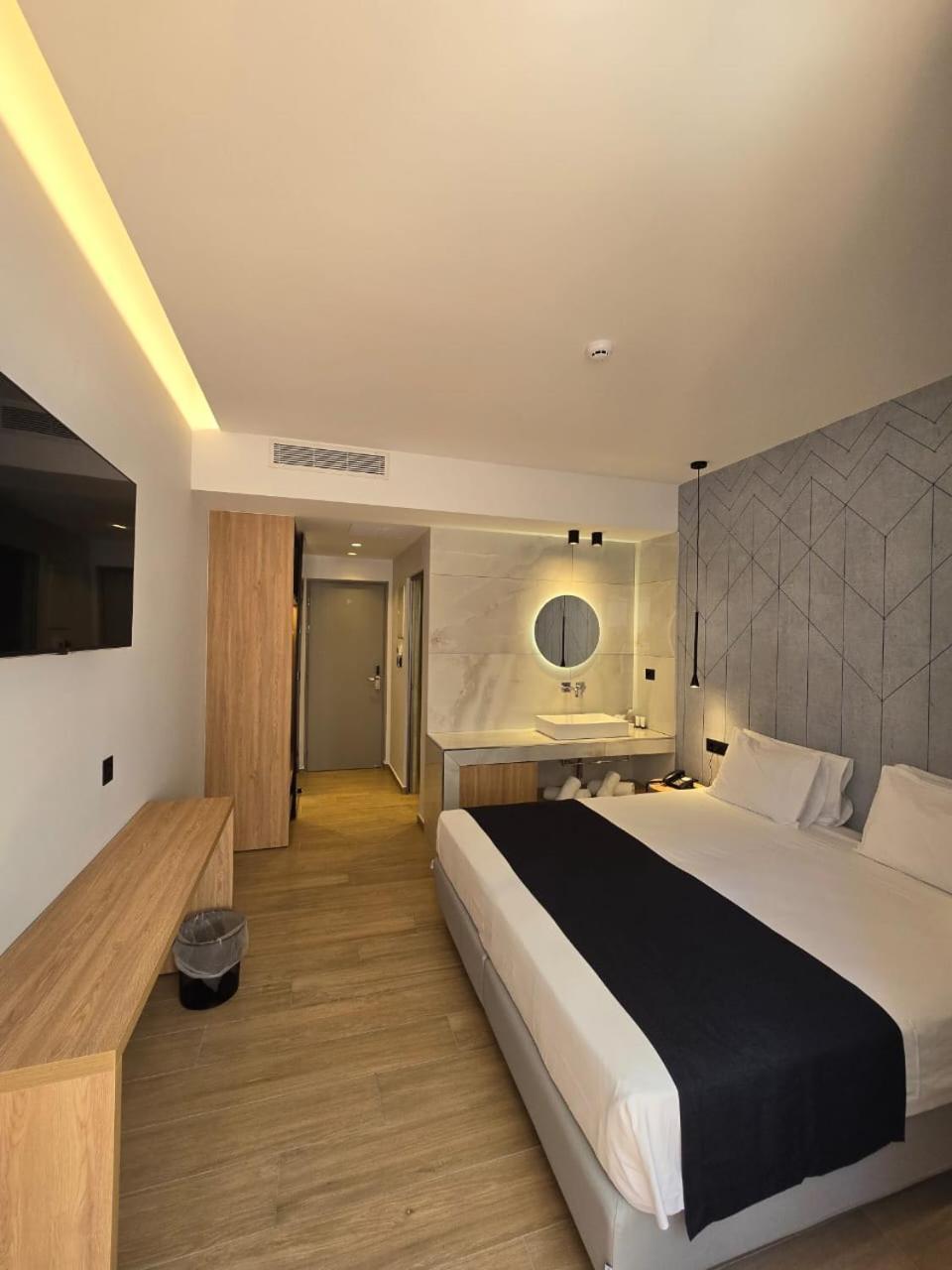 Economy Double or Twin Room