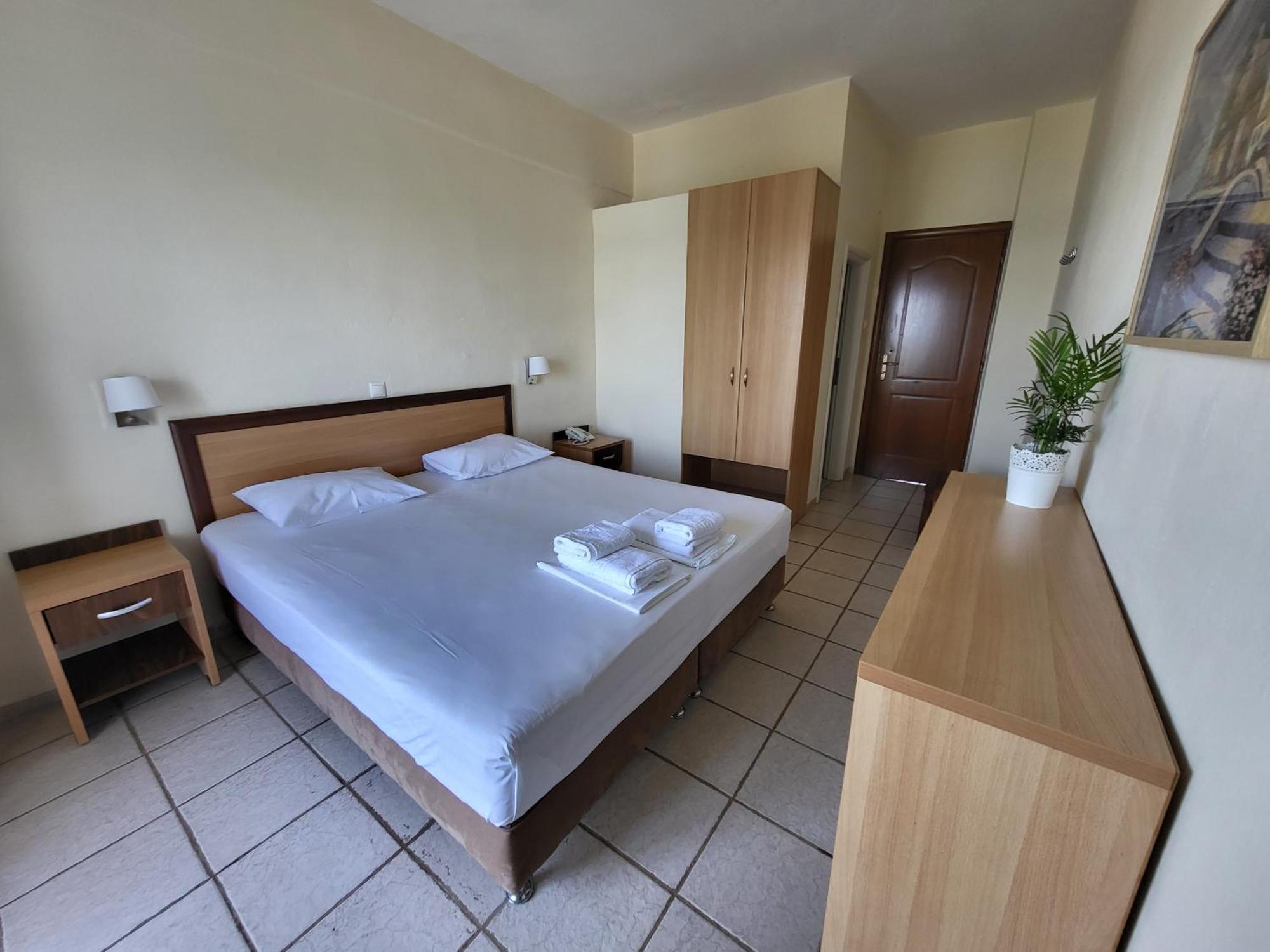 Double Room with Mountain View - Ground Floor