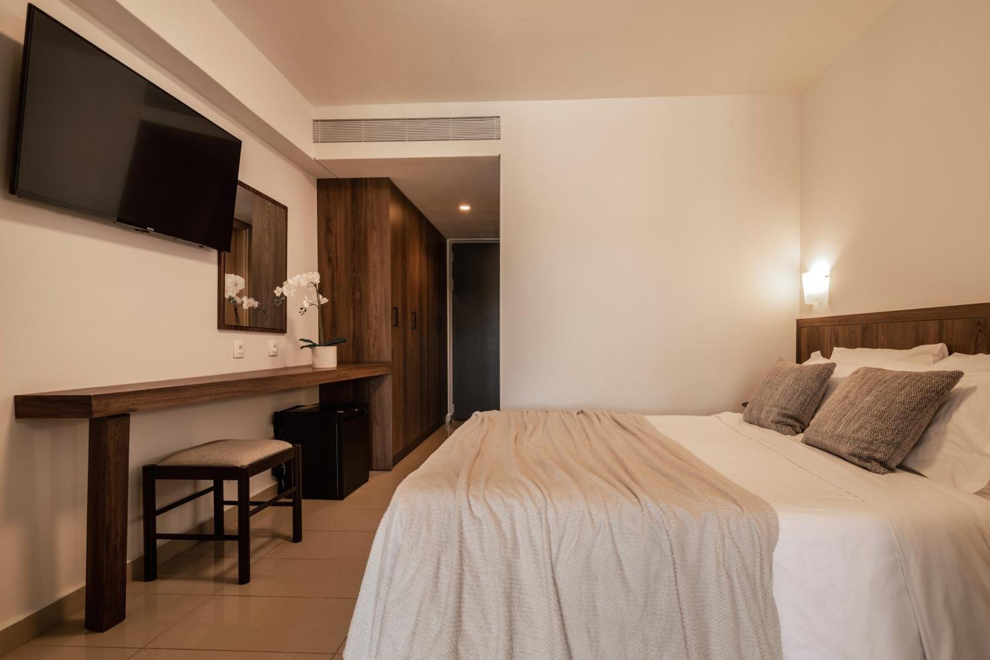 Premium One Bedroom Suite