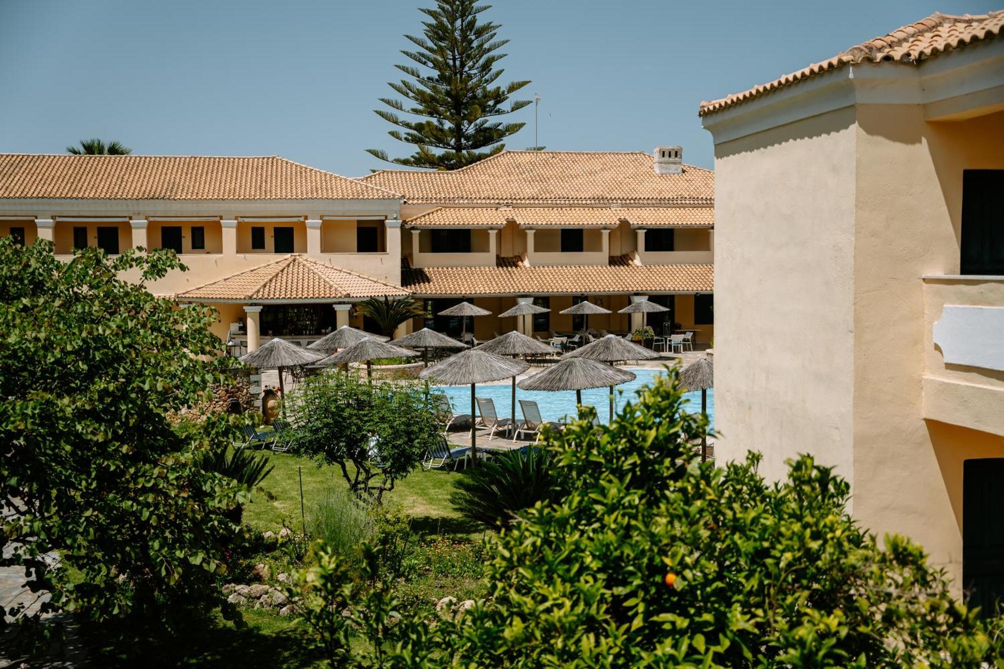 Standard Twin Room Garden View