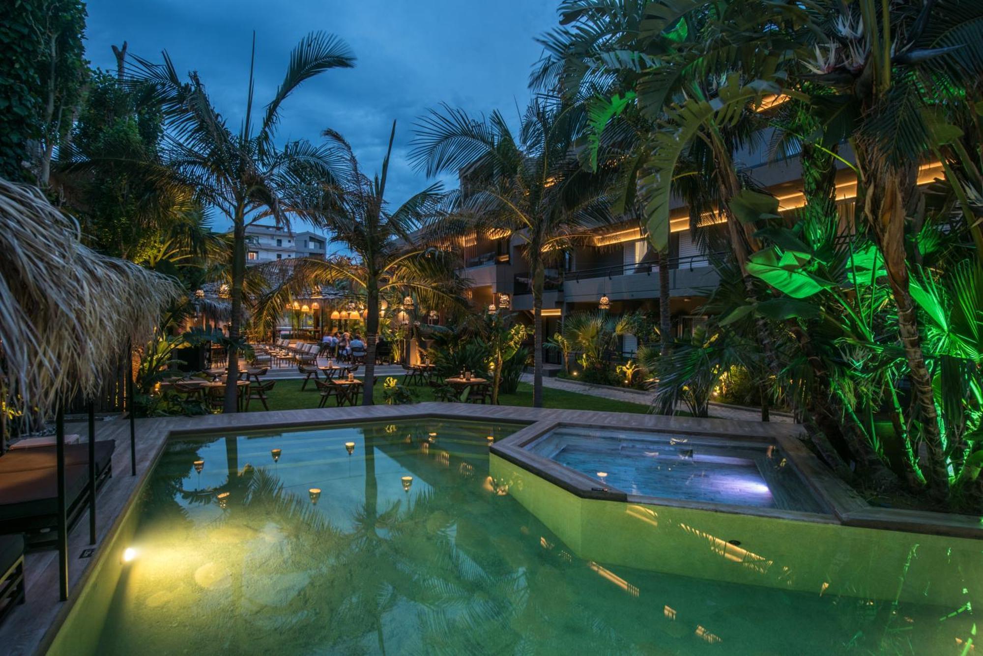 Exclusive Junior Suite Pool View