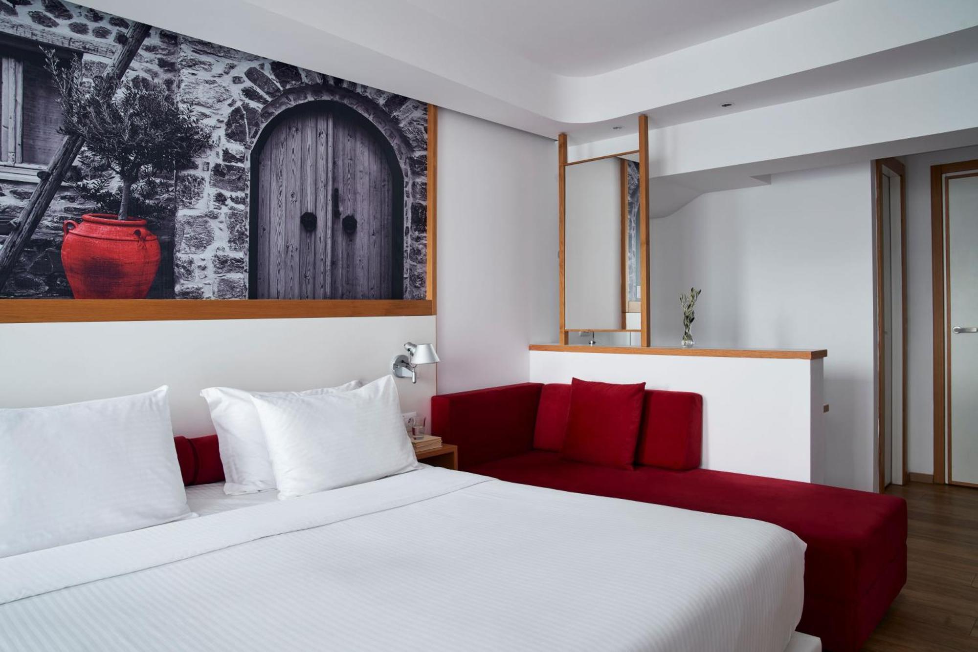 Urban Deluxe Room