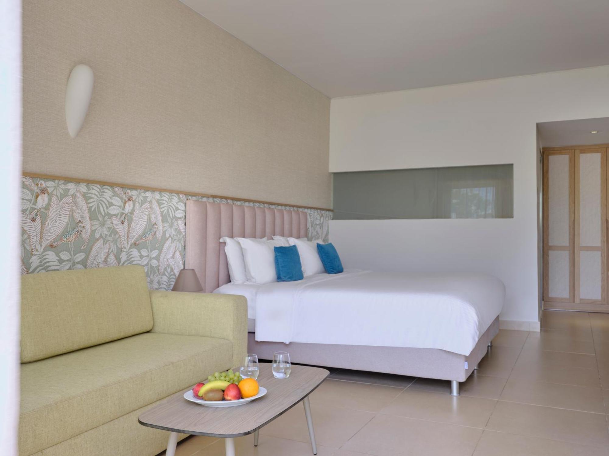 Junior Suite Side Sea View
