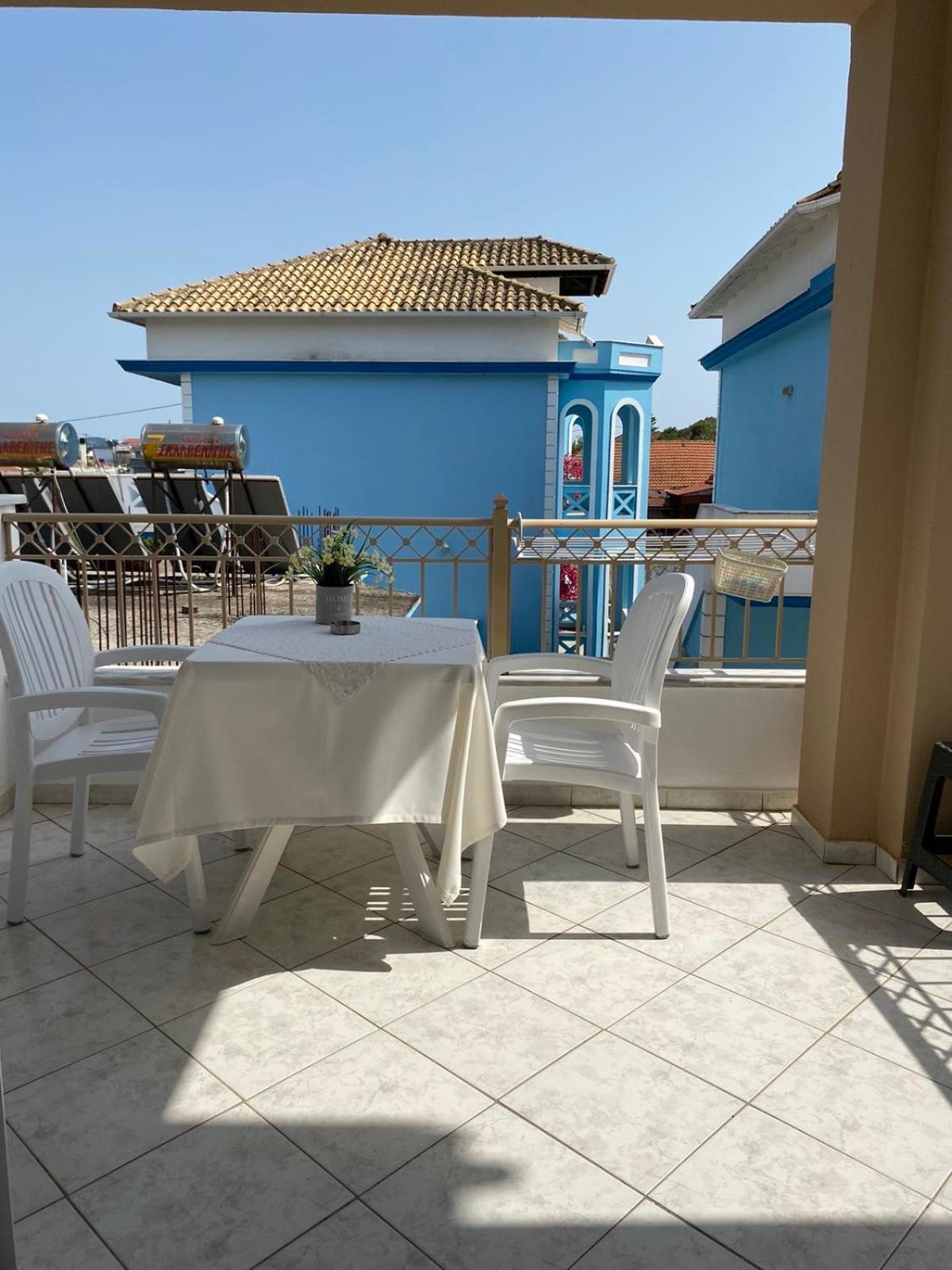 Triple Room Balcony