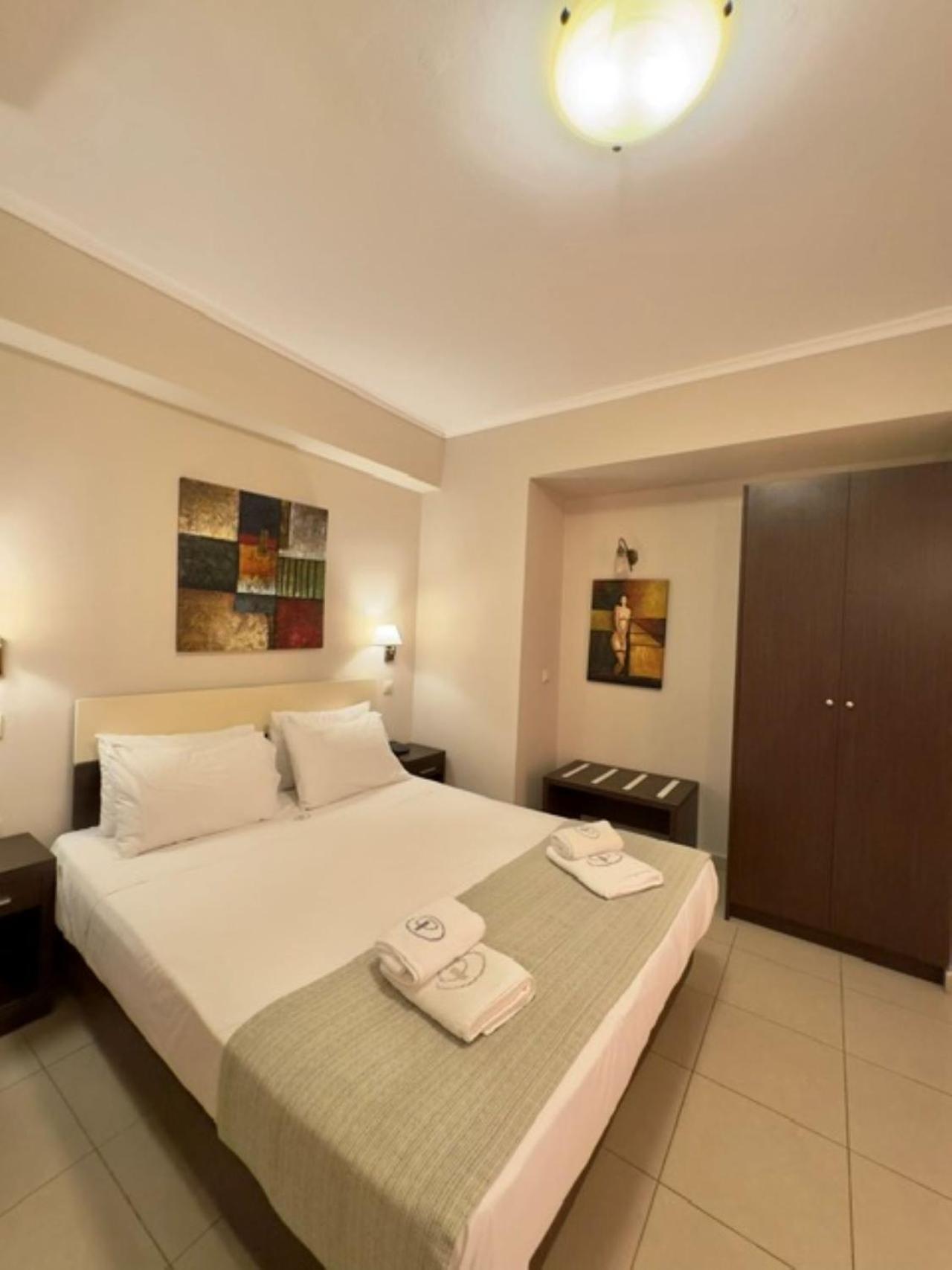 One-Bedroom Apartment Sea View