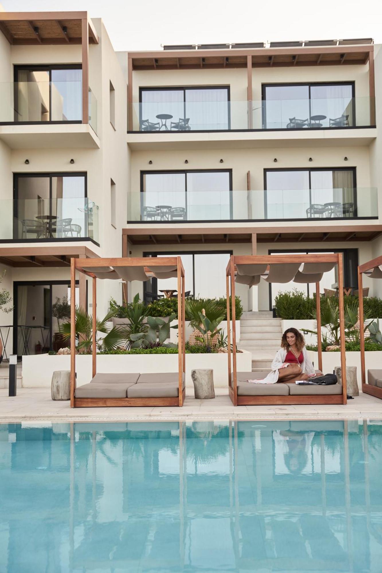 Superior Open Plan Apartment Sea View