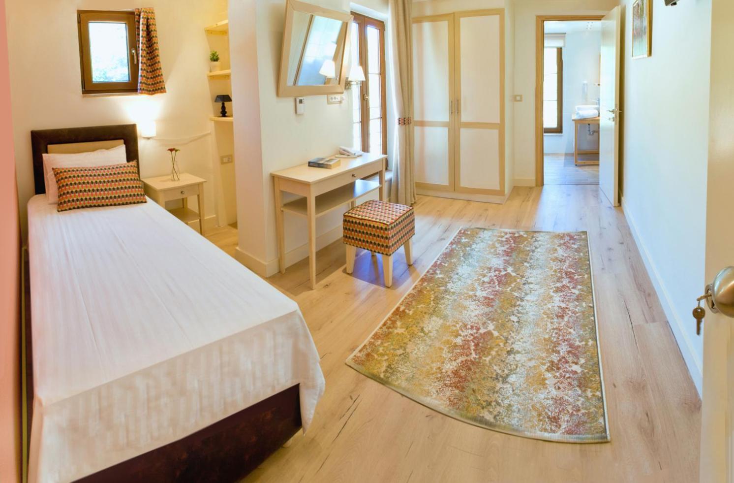 Double Room Mountain View
