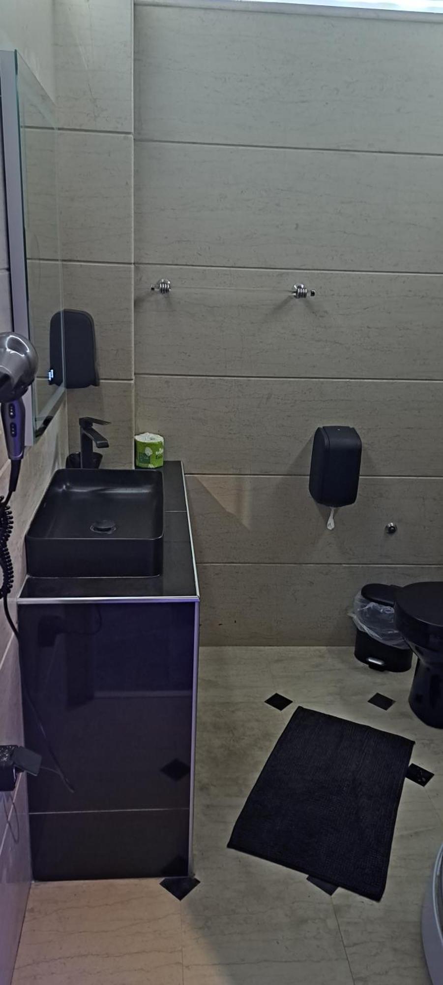 Superior King Suite
