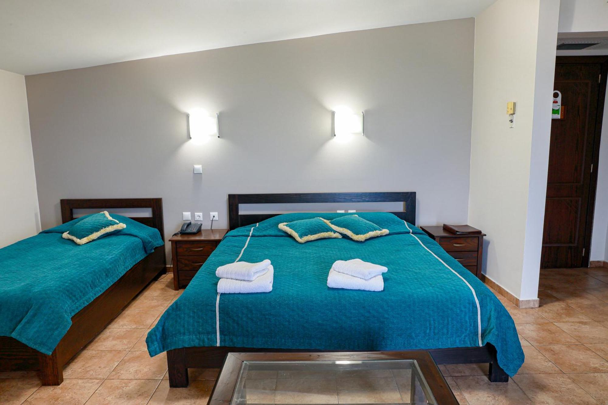 Deluxe Triple Room