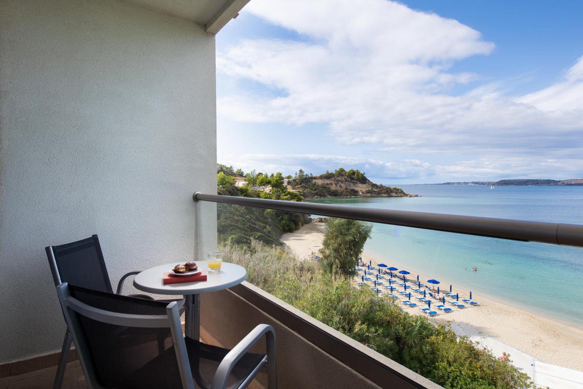 Double or Twin Room Sea View