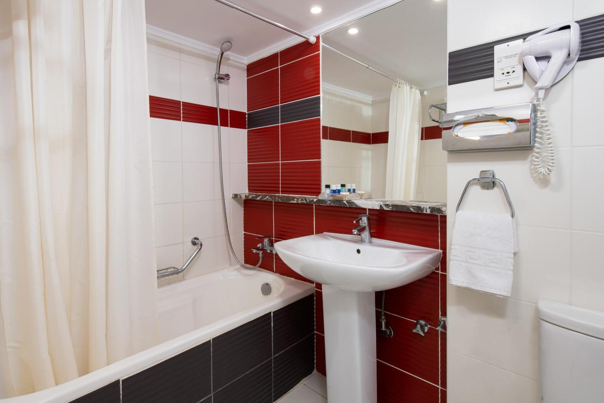 Double or Twin Room Garden View