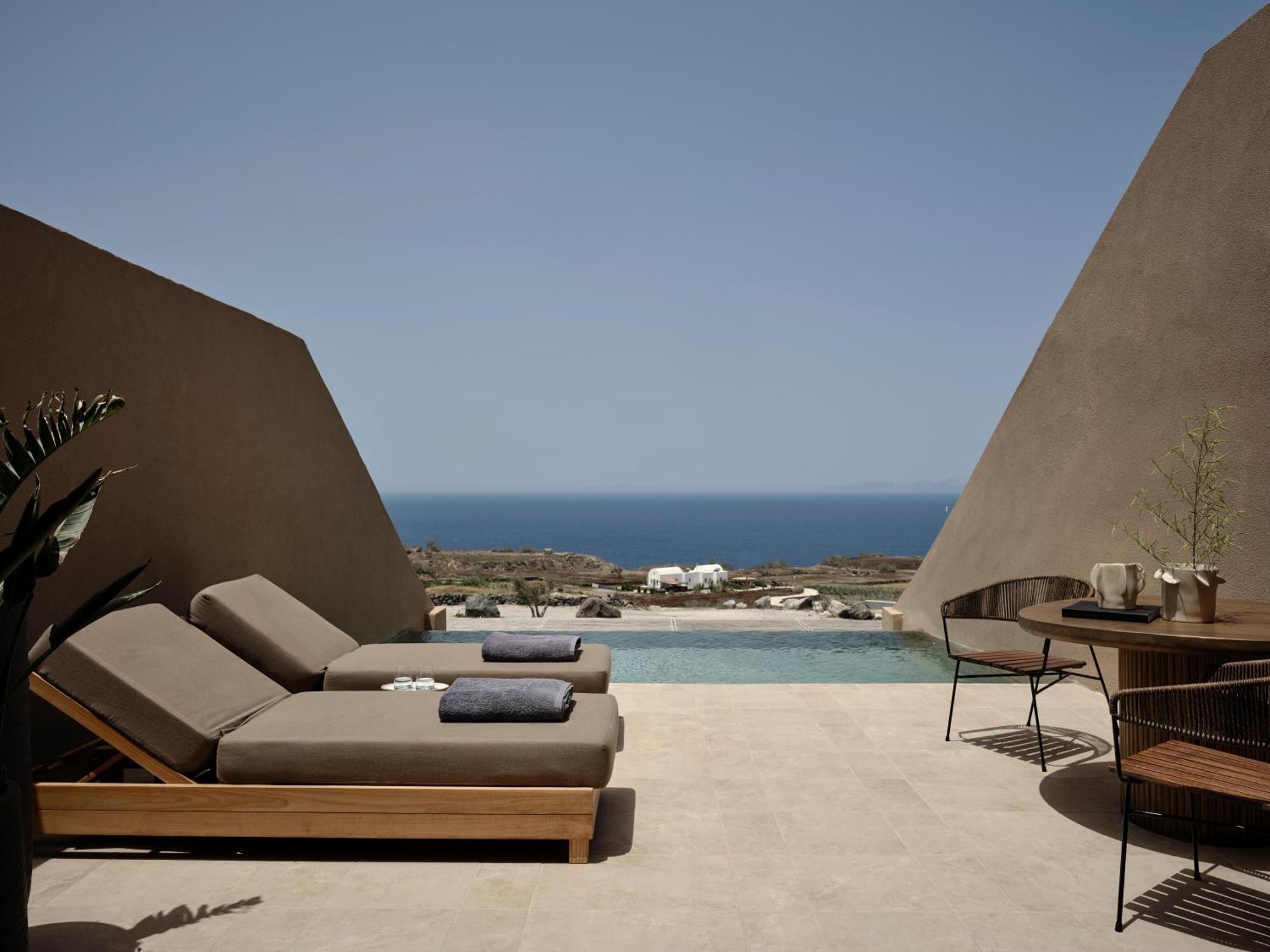 Natura Suite Infinity Pool