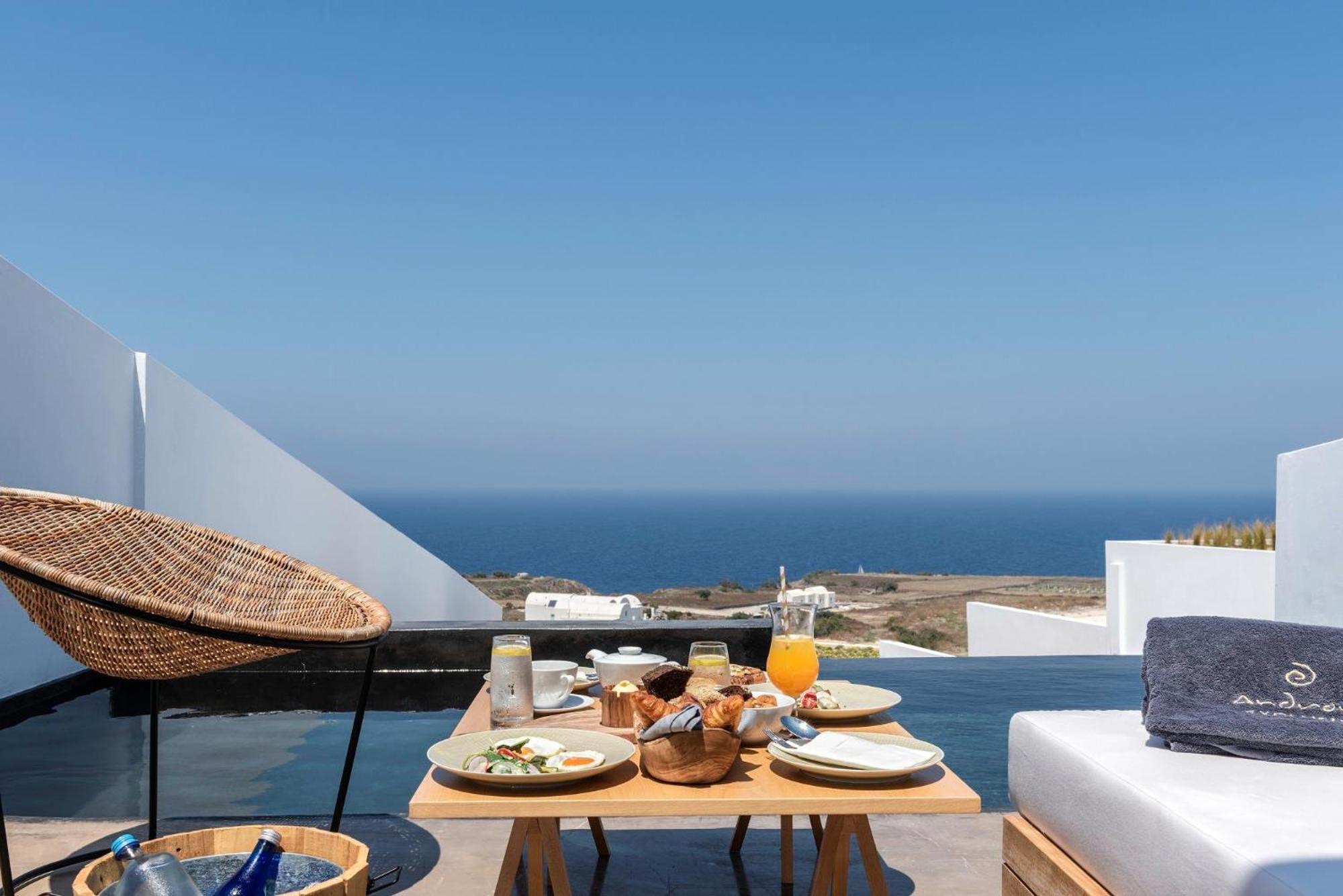 Executive Suite Infinity Pool