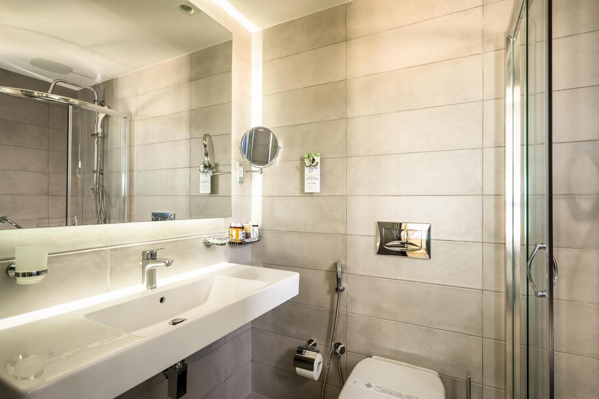 Double or Twin Room Sea View