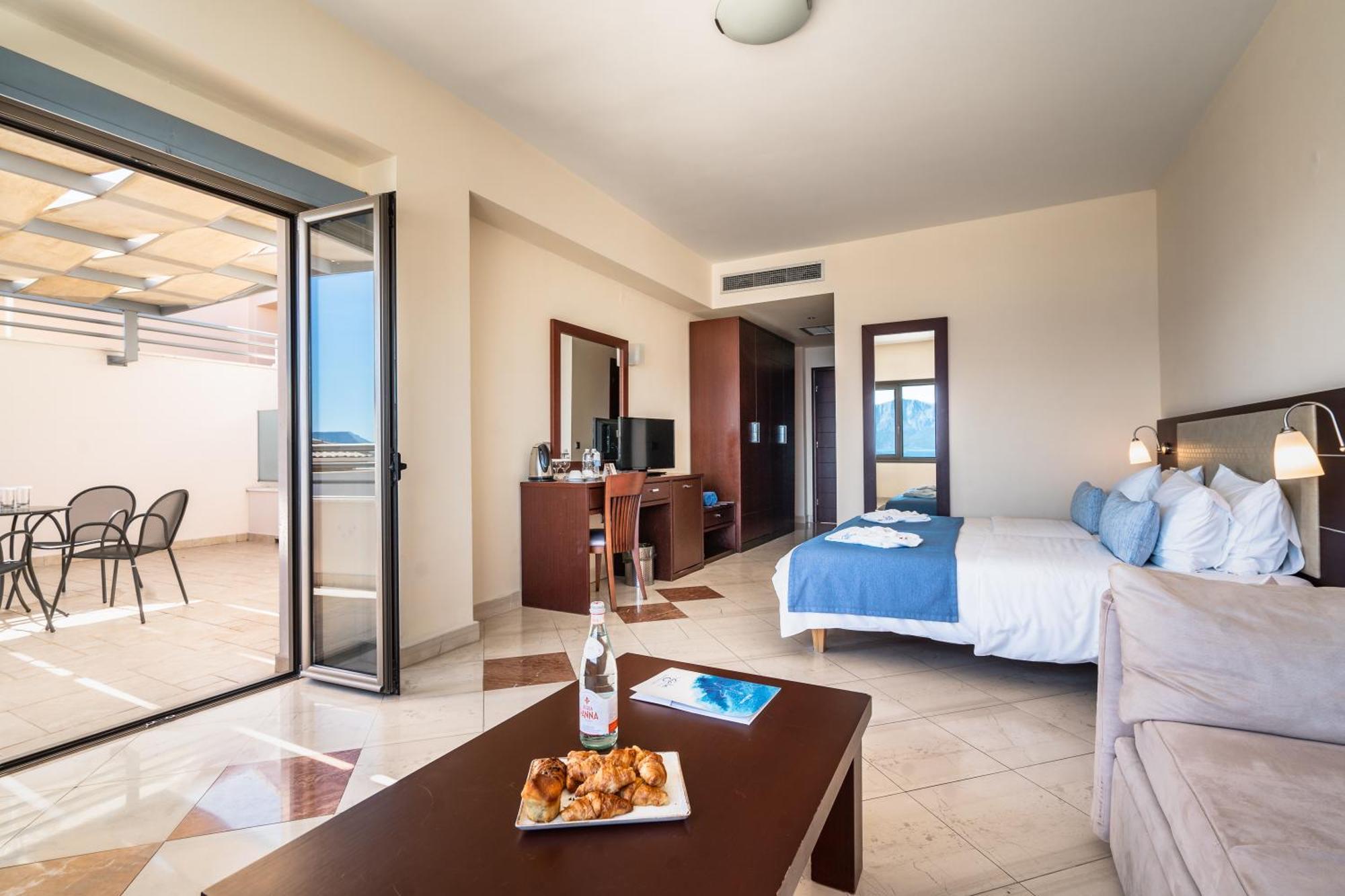 Superior Double or Twin Room Sea View
