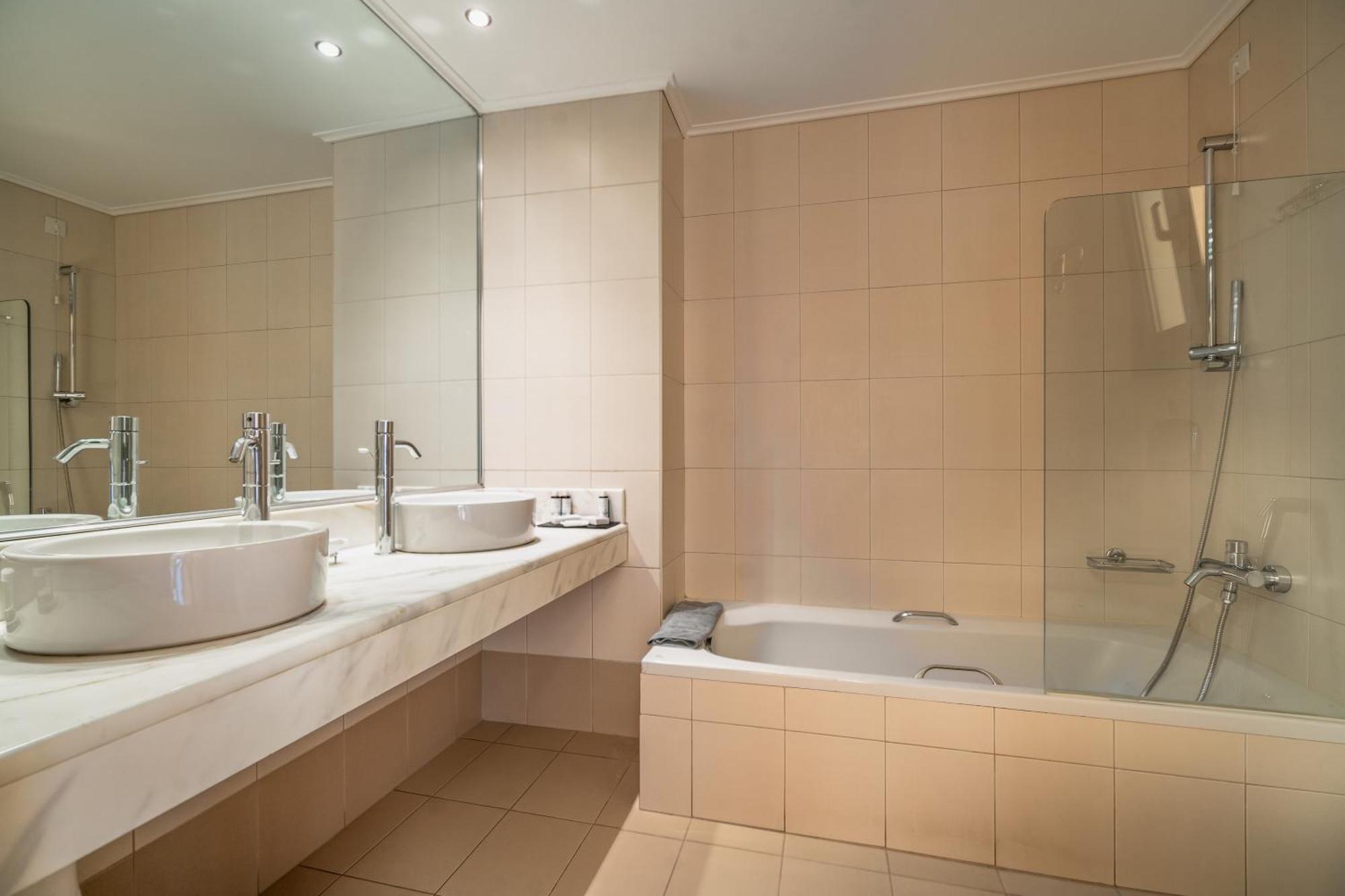 Superior Double or Twin Room Garden View