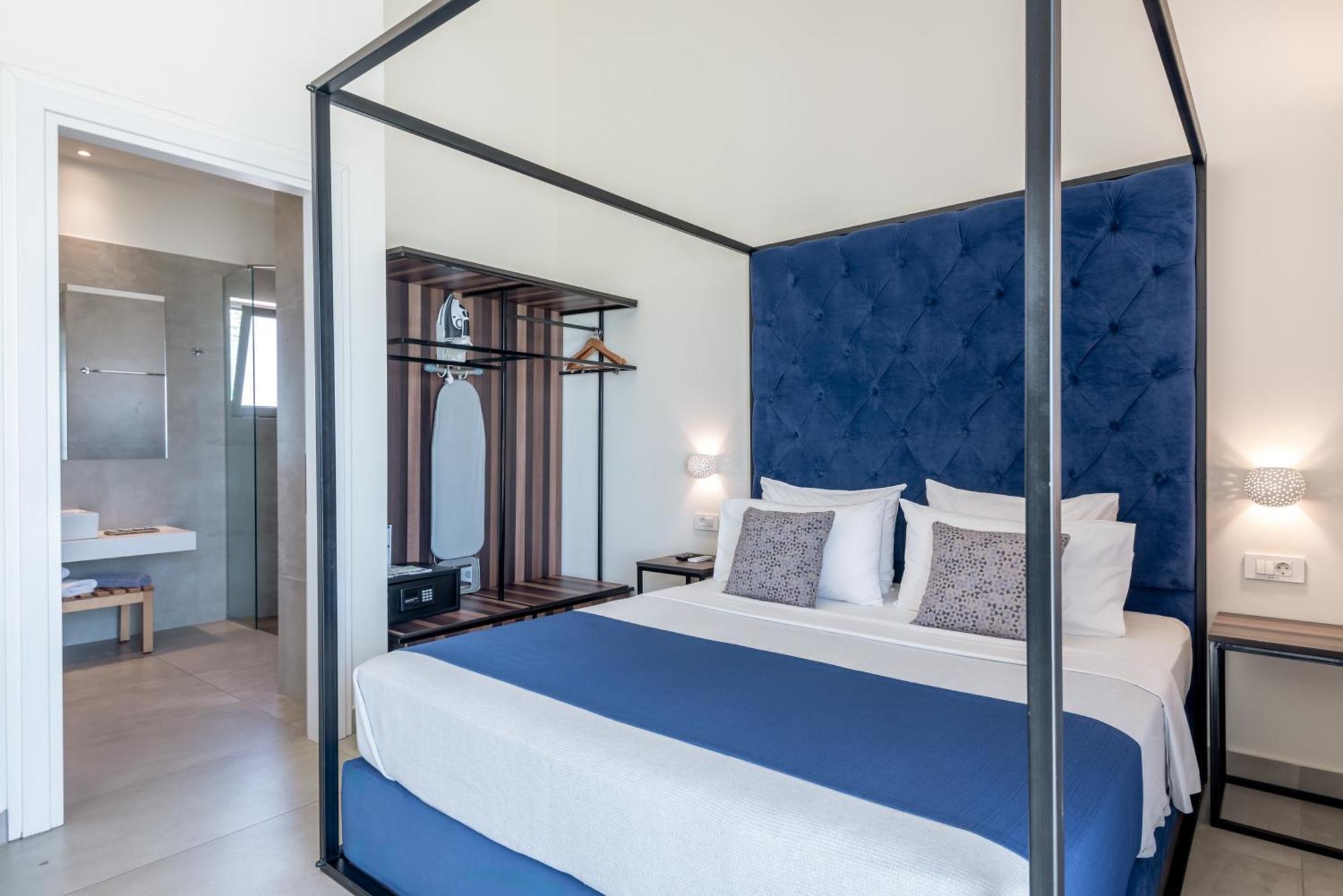 Superior Suite Sea View Spa Bath