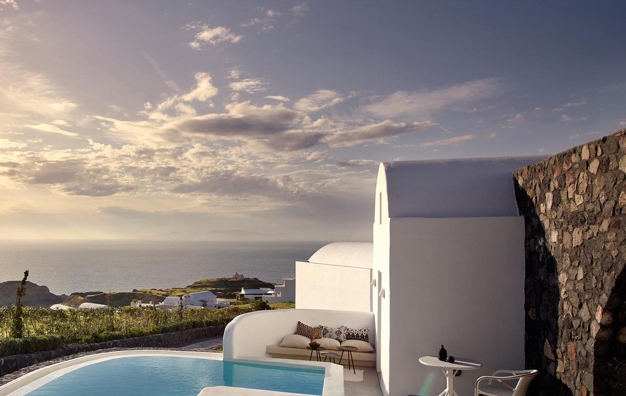 Two Bedrooms Sunset & Sea View Suite Pool
