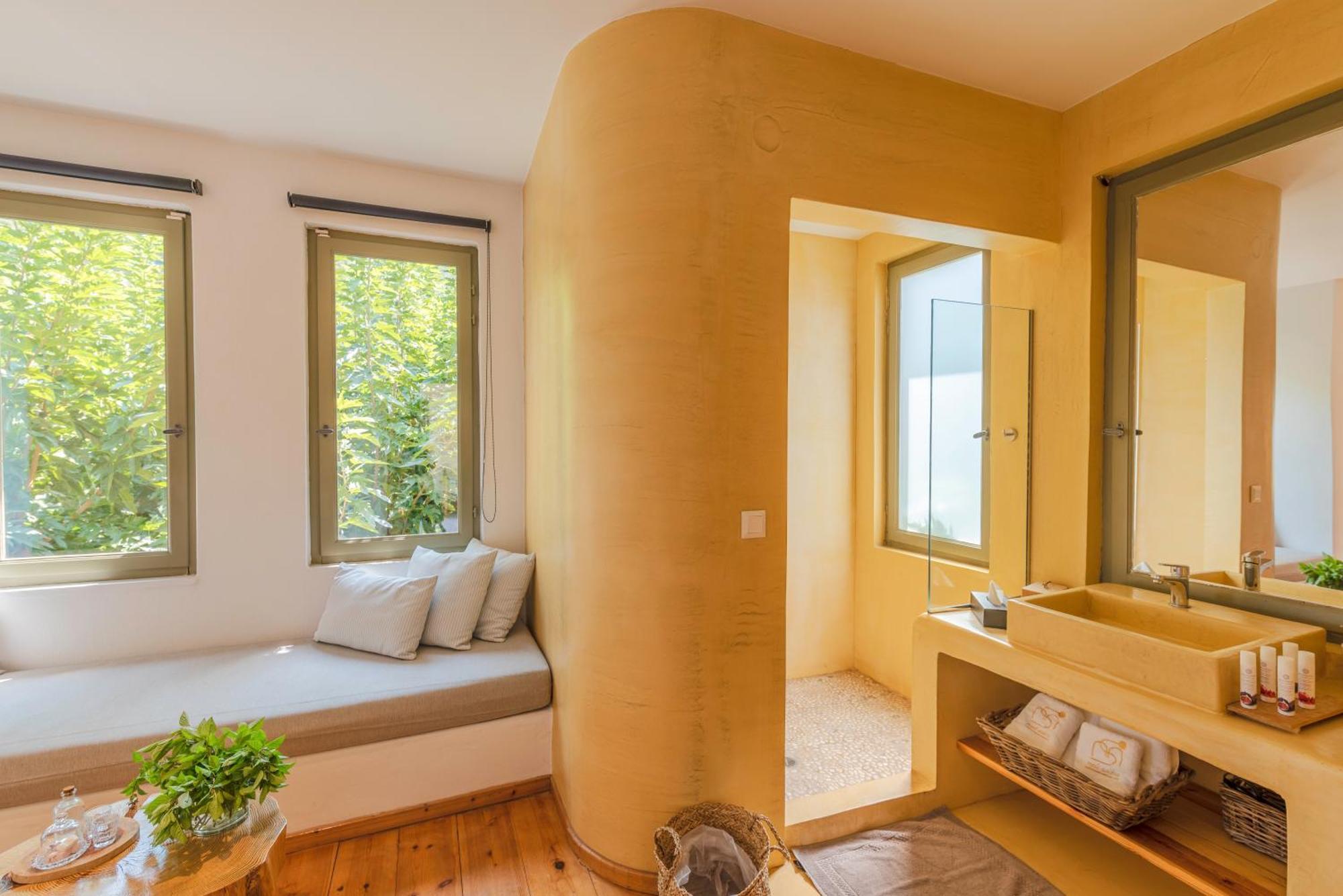 Premium Suite Sea View Indoor Swimming Pool