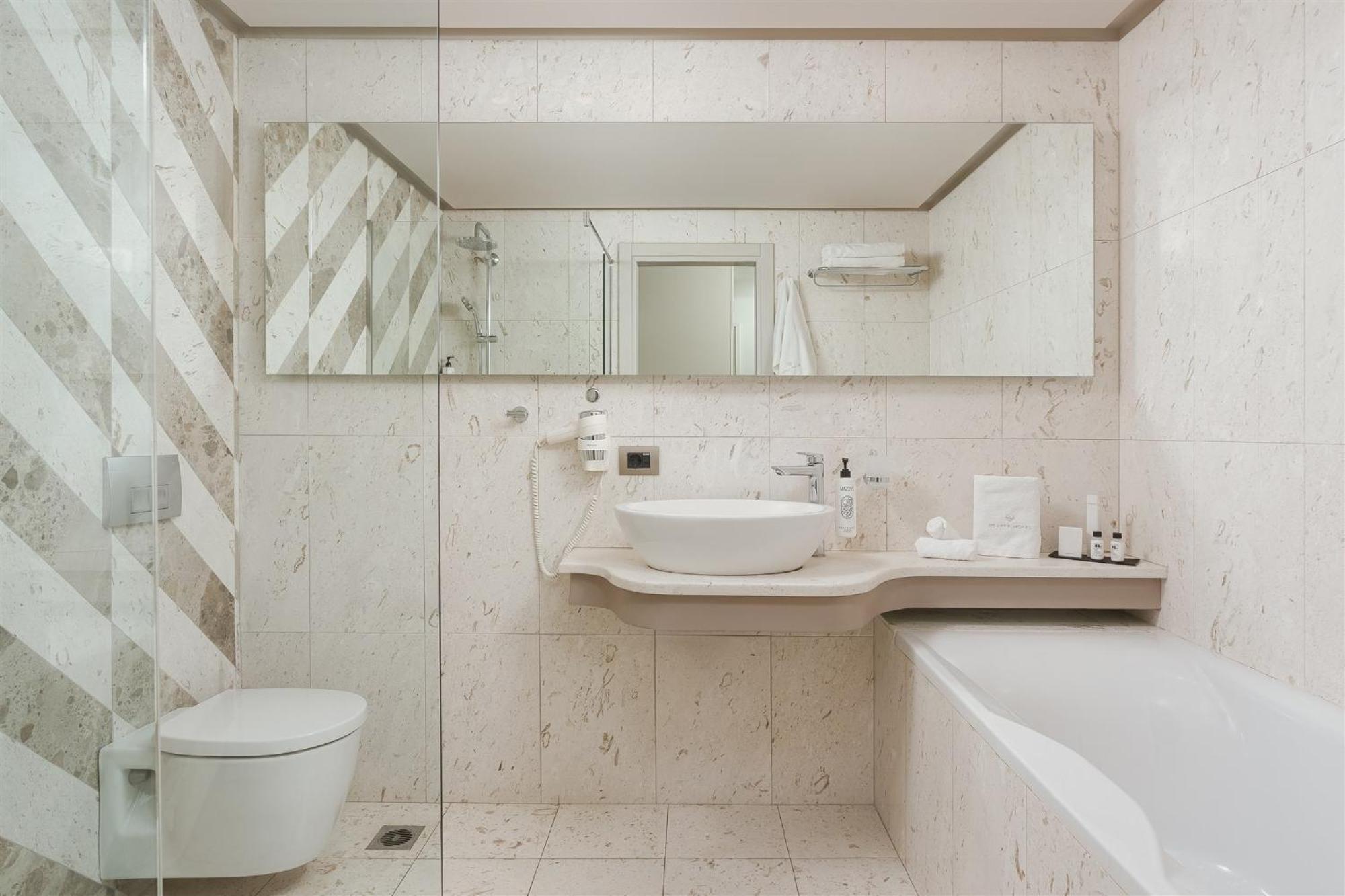 Standard Double or Twin Room Balcony