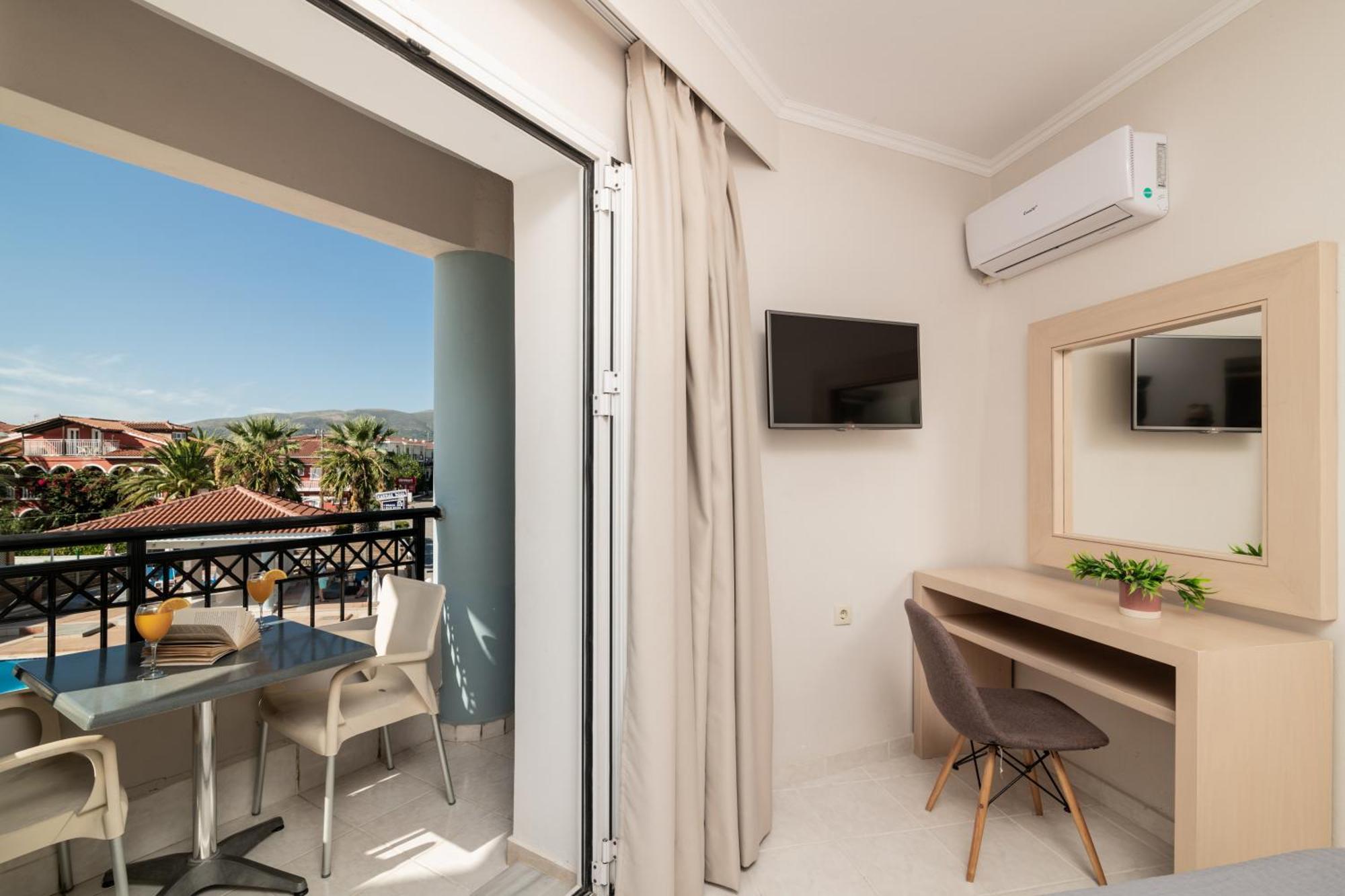 Standard Twin or Double room Pool View