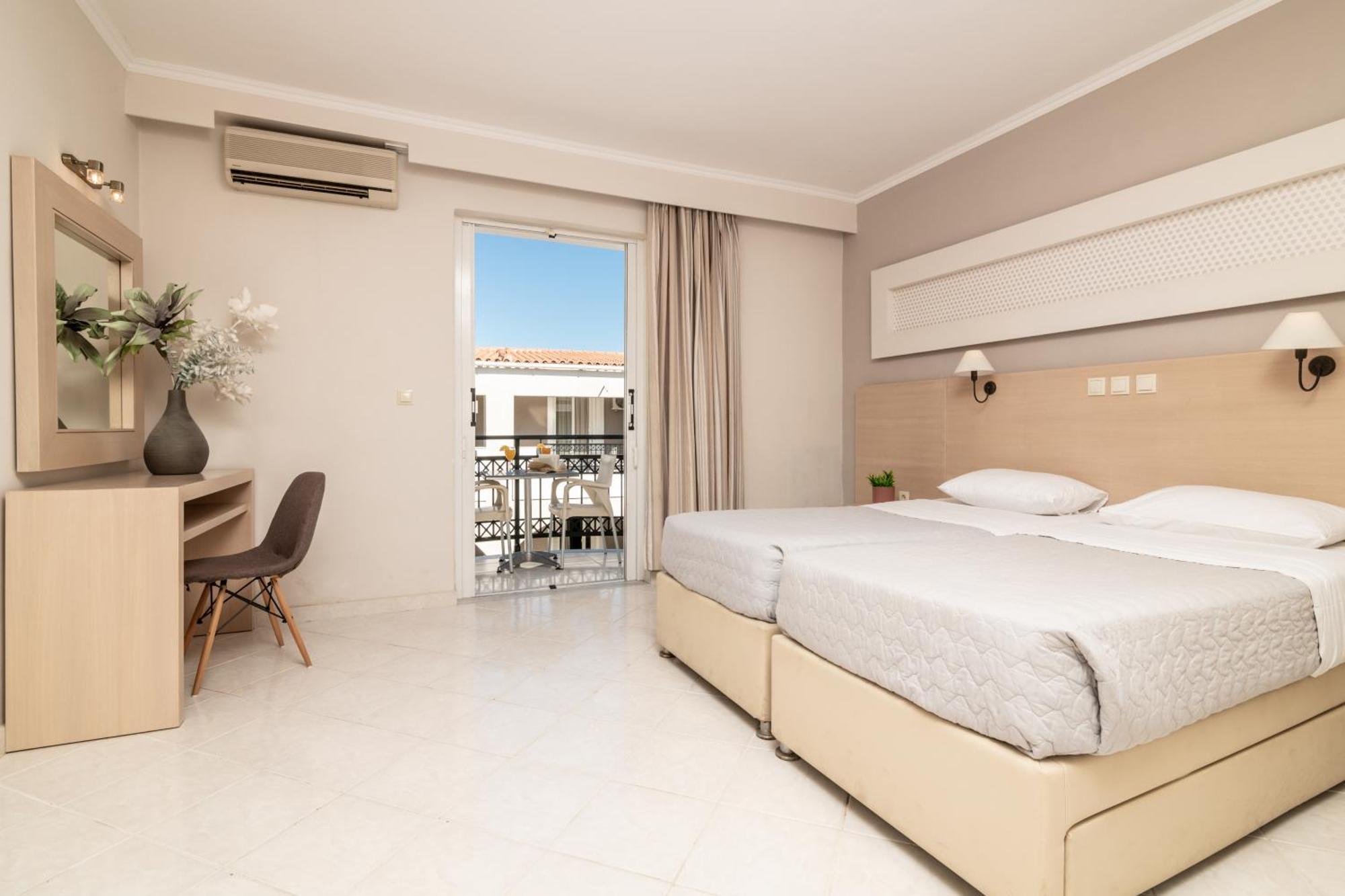 Standard Twin or Double Room Land View