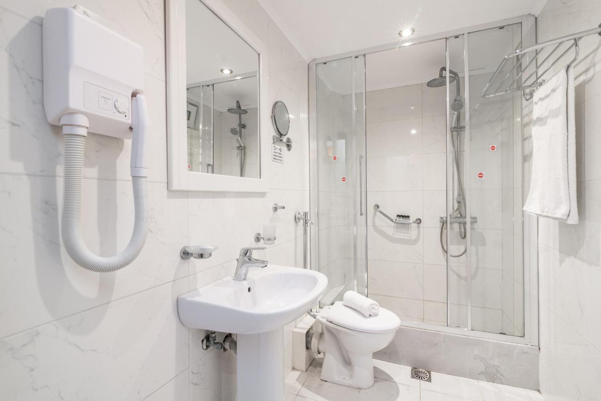 Standard Twin or Double Room Land View
