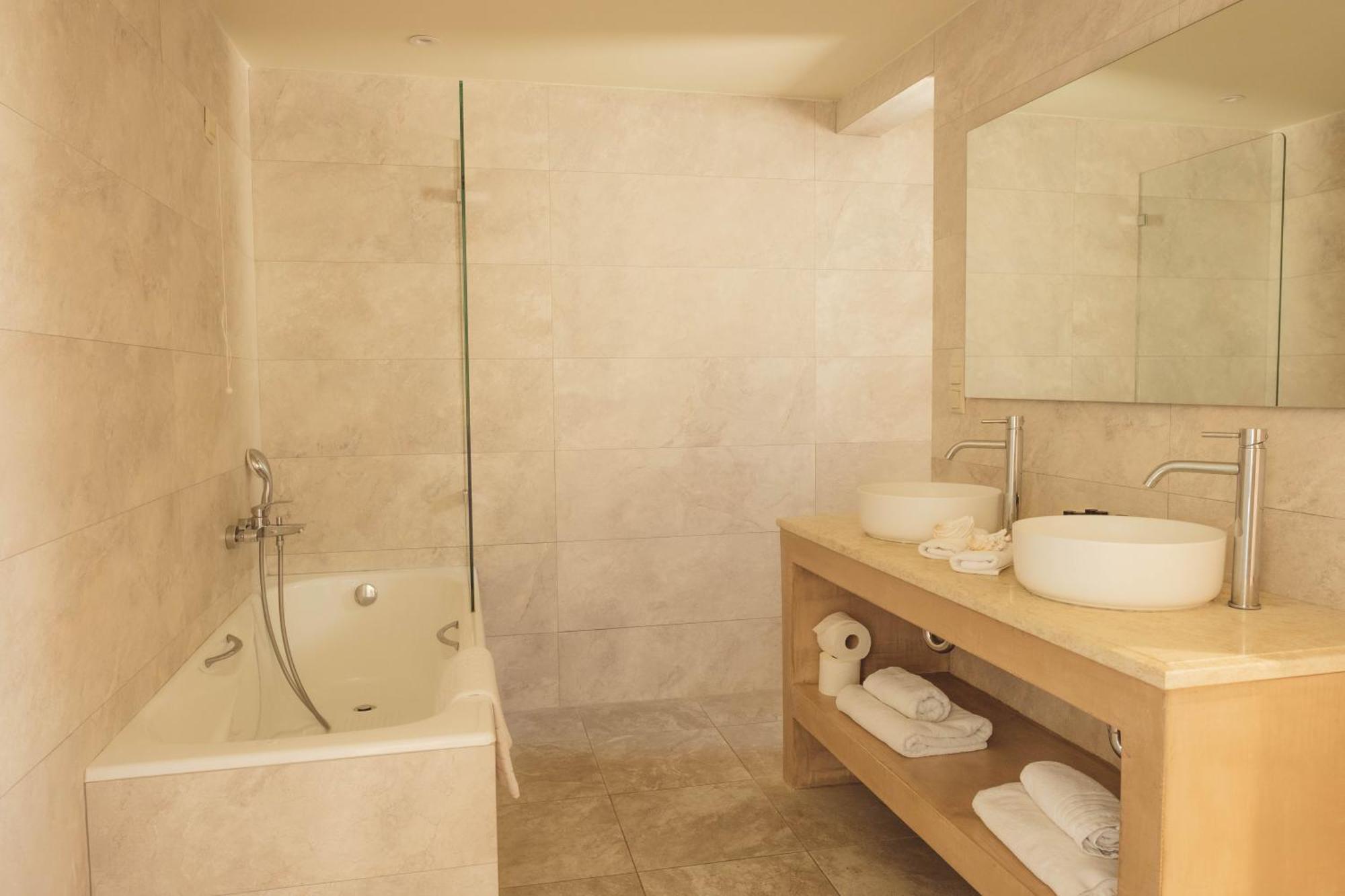 Camvillia Private Pool Suite