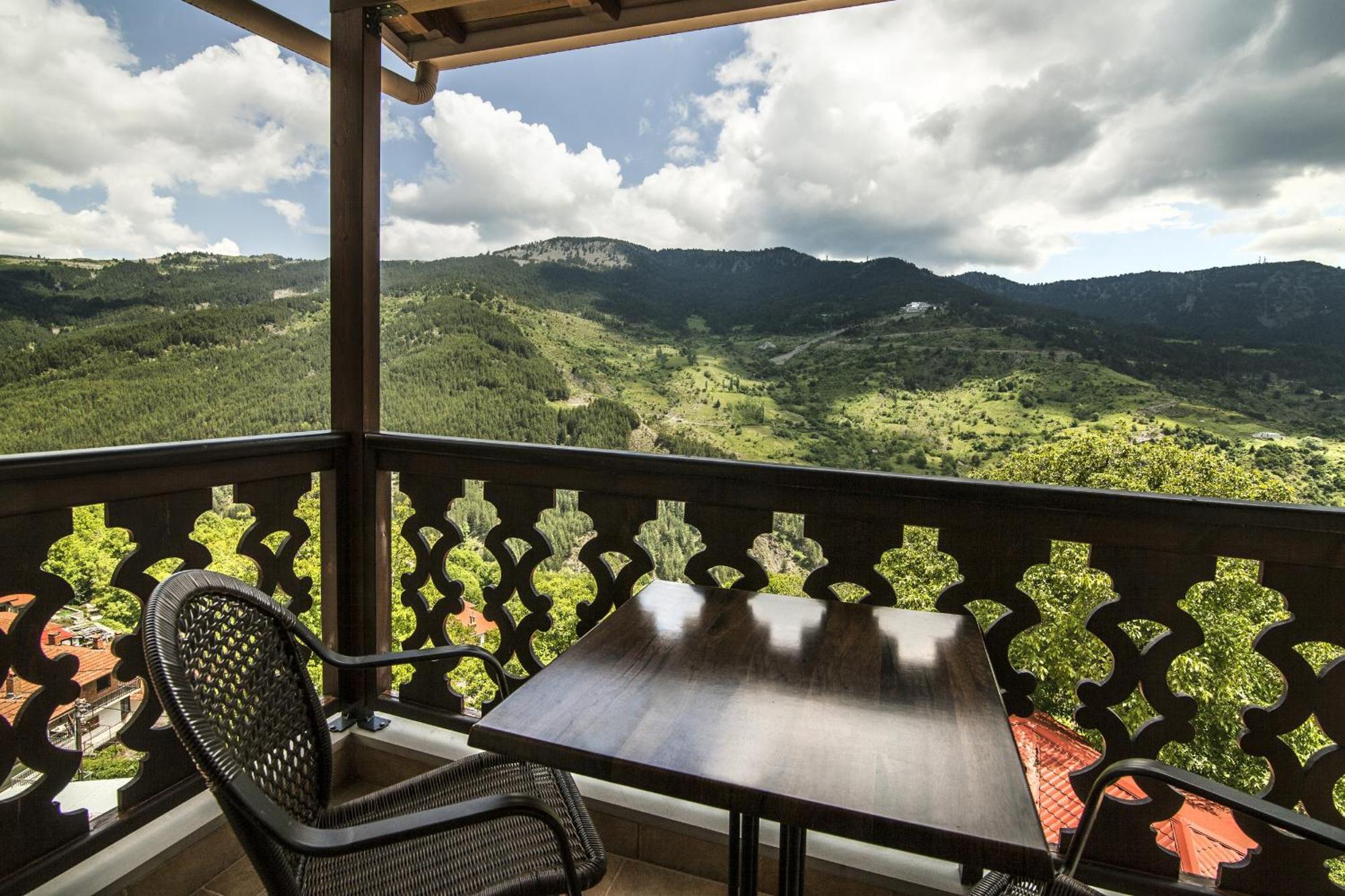 Deluxe Double Room Fireplace Mountain View