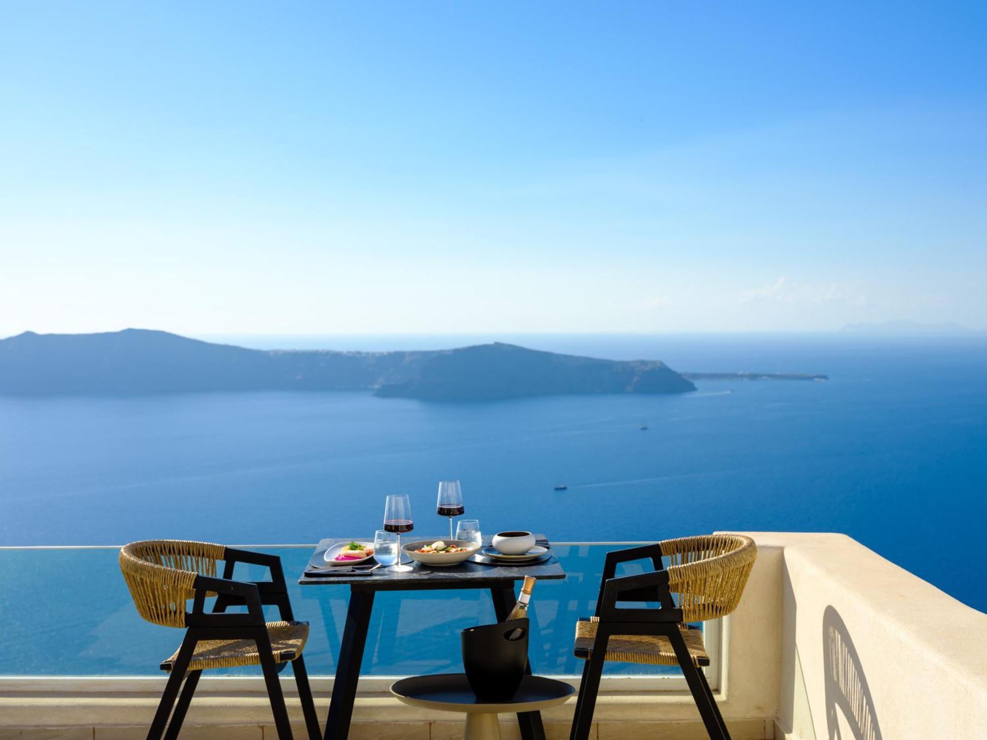 VIP Suite Private Jacuzzi Caldera View