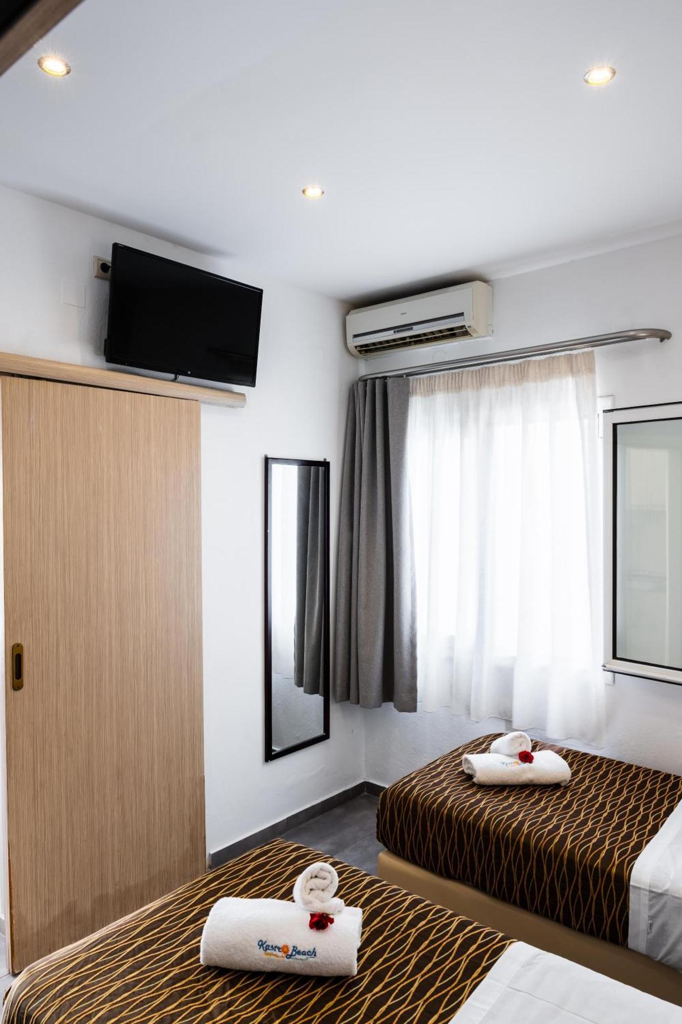 Superior One-Bedroom Apartment Garden View