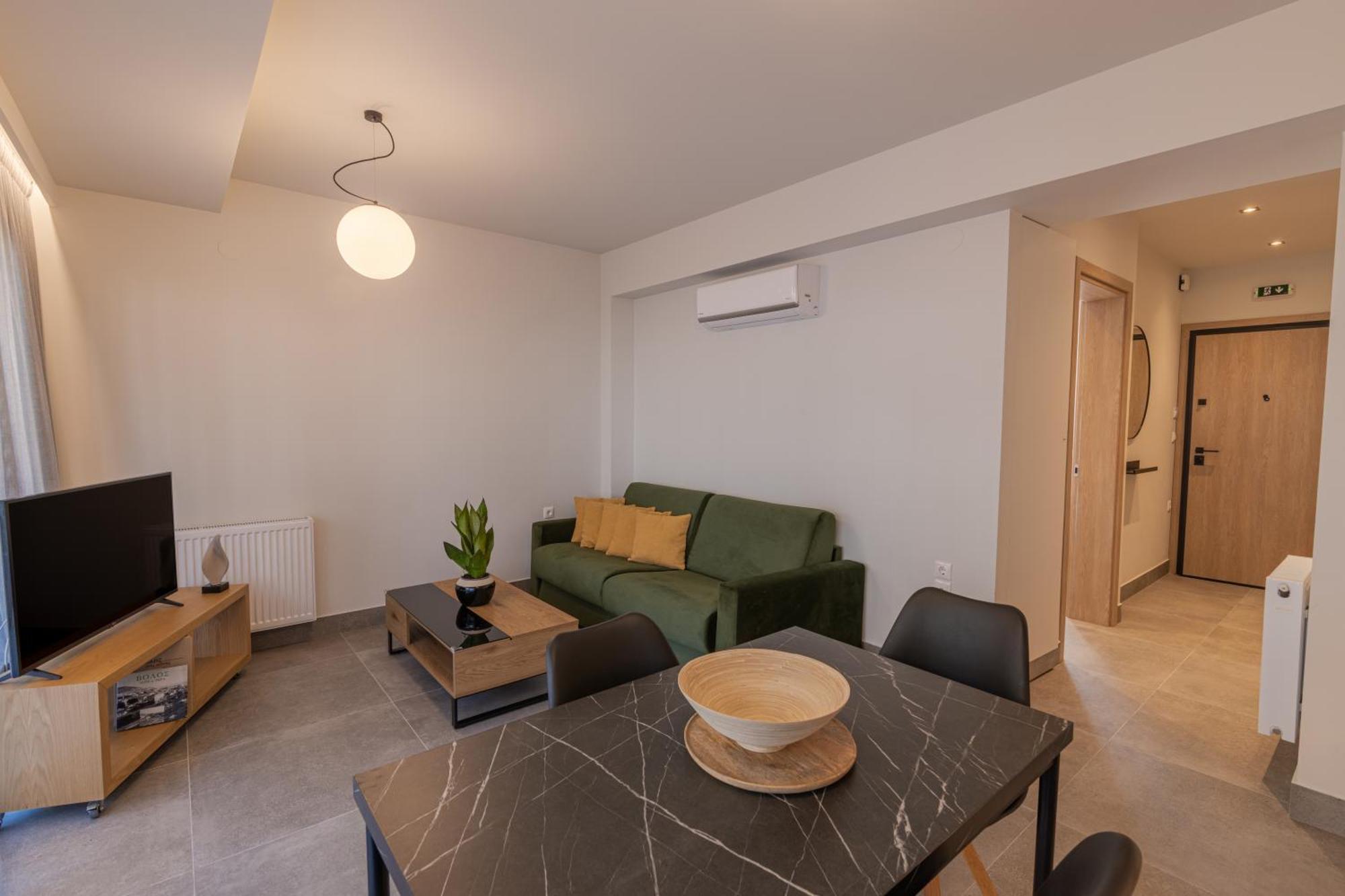 Deluxe King Suite