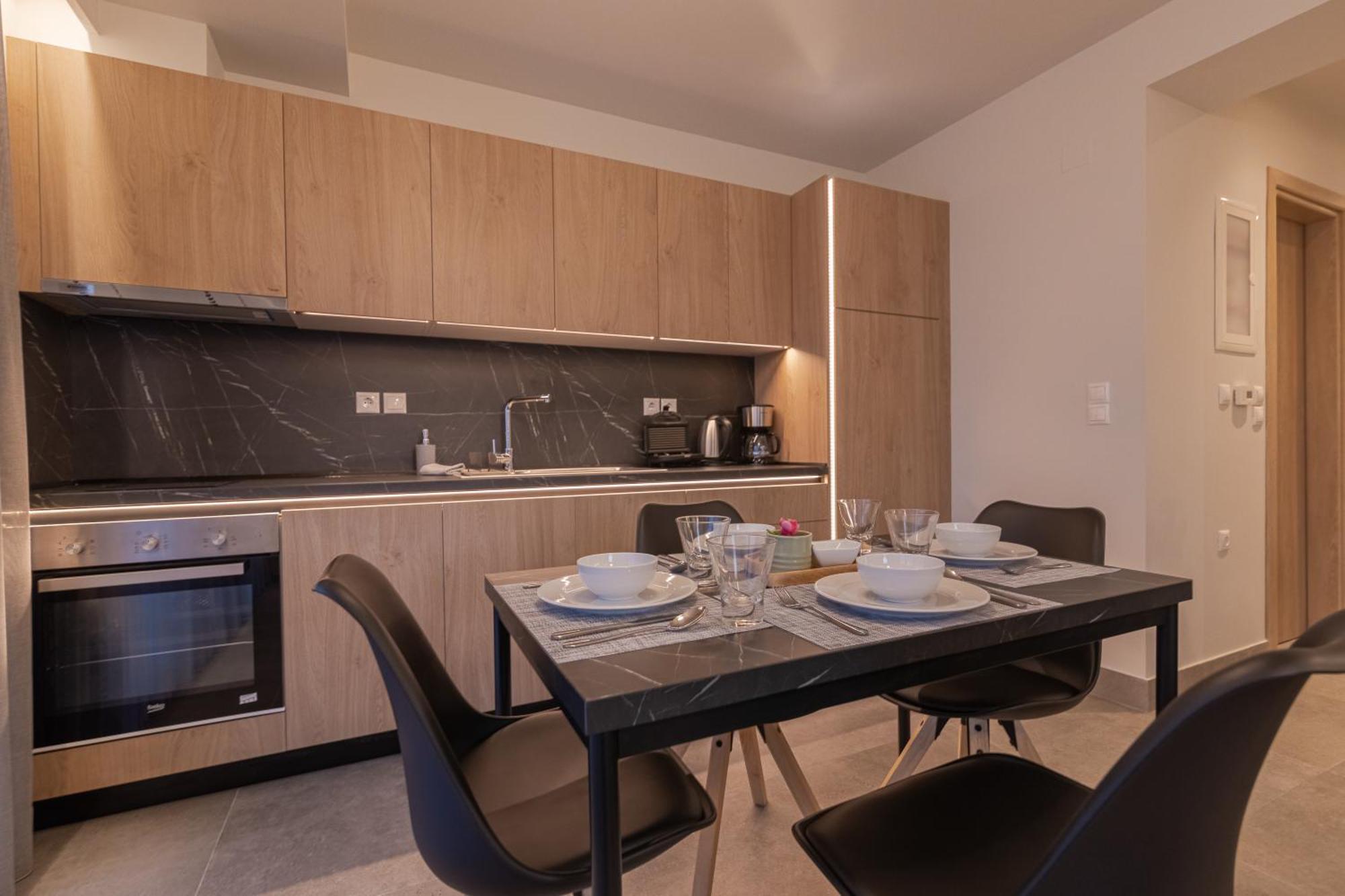 Deluxe King Suite