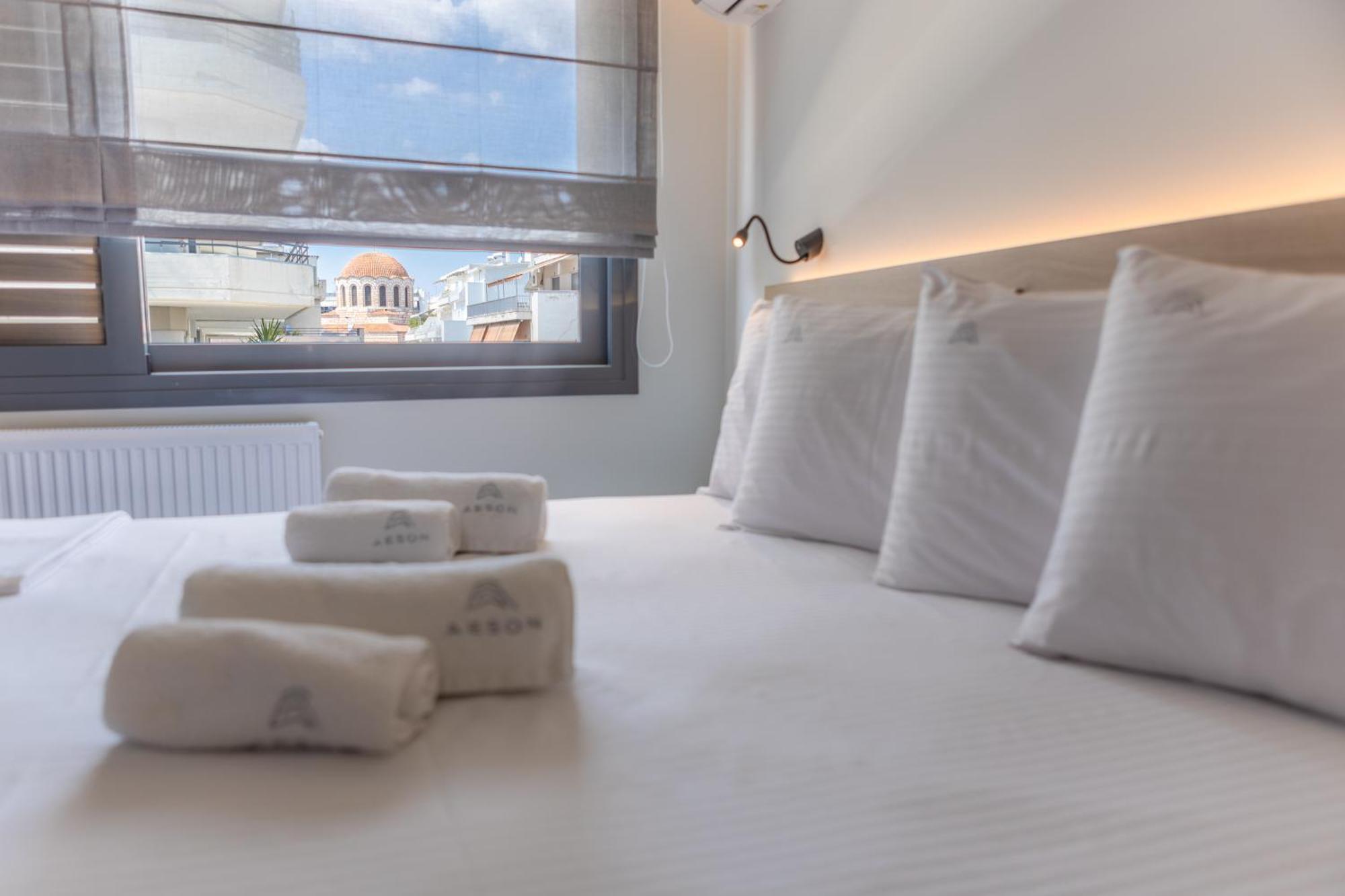 Deluxe Queen Suite