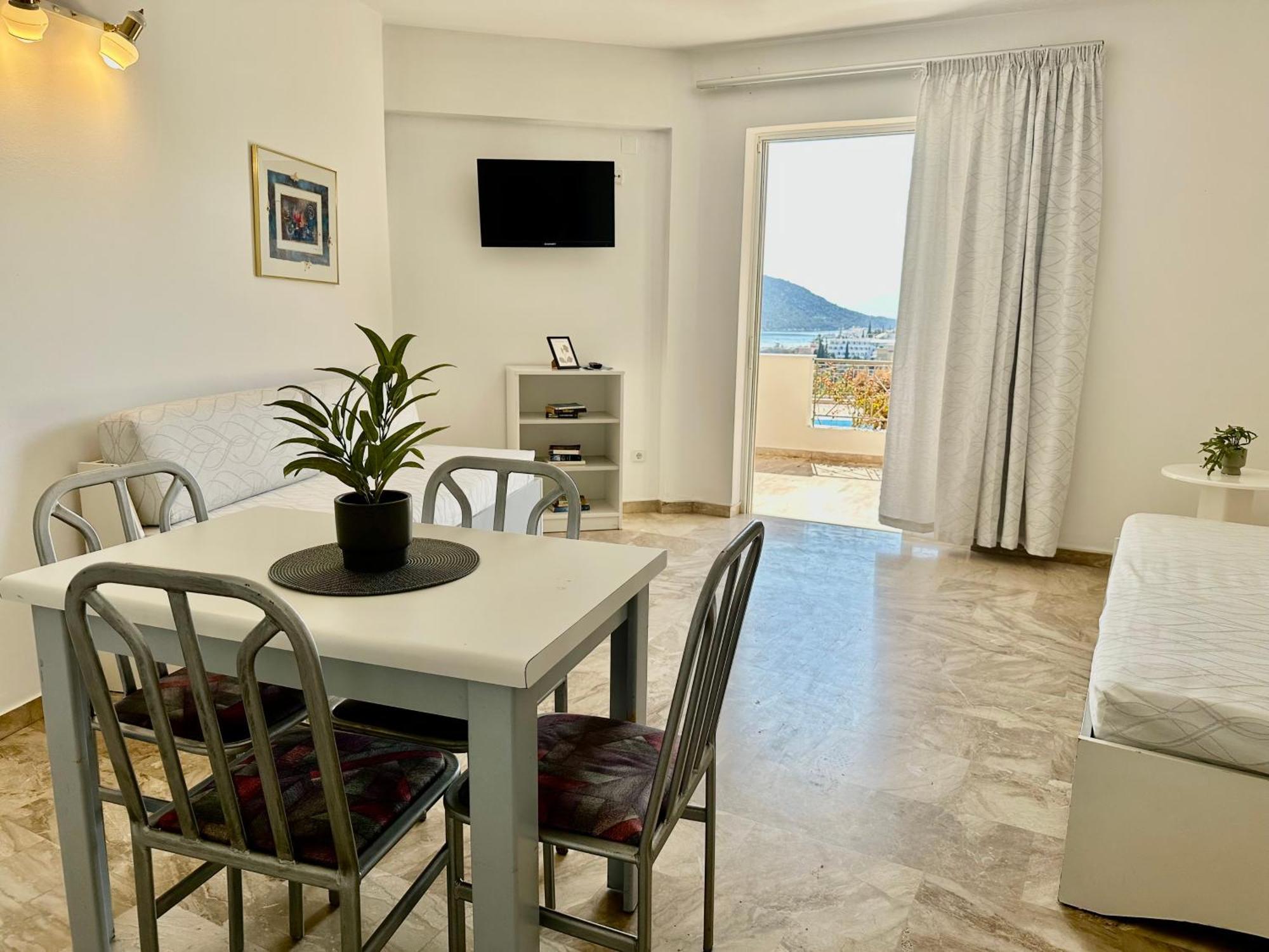 1 Bedroom Apartment Sea View