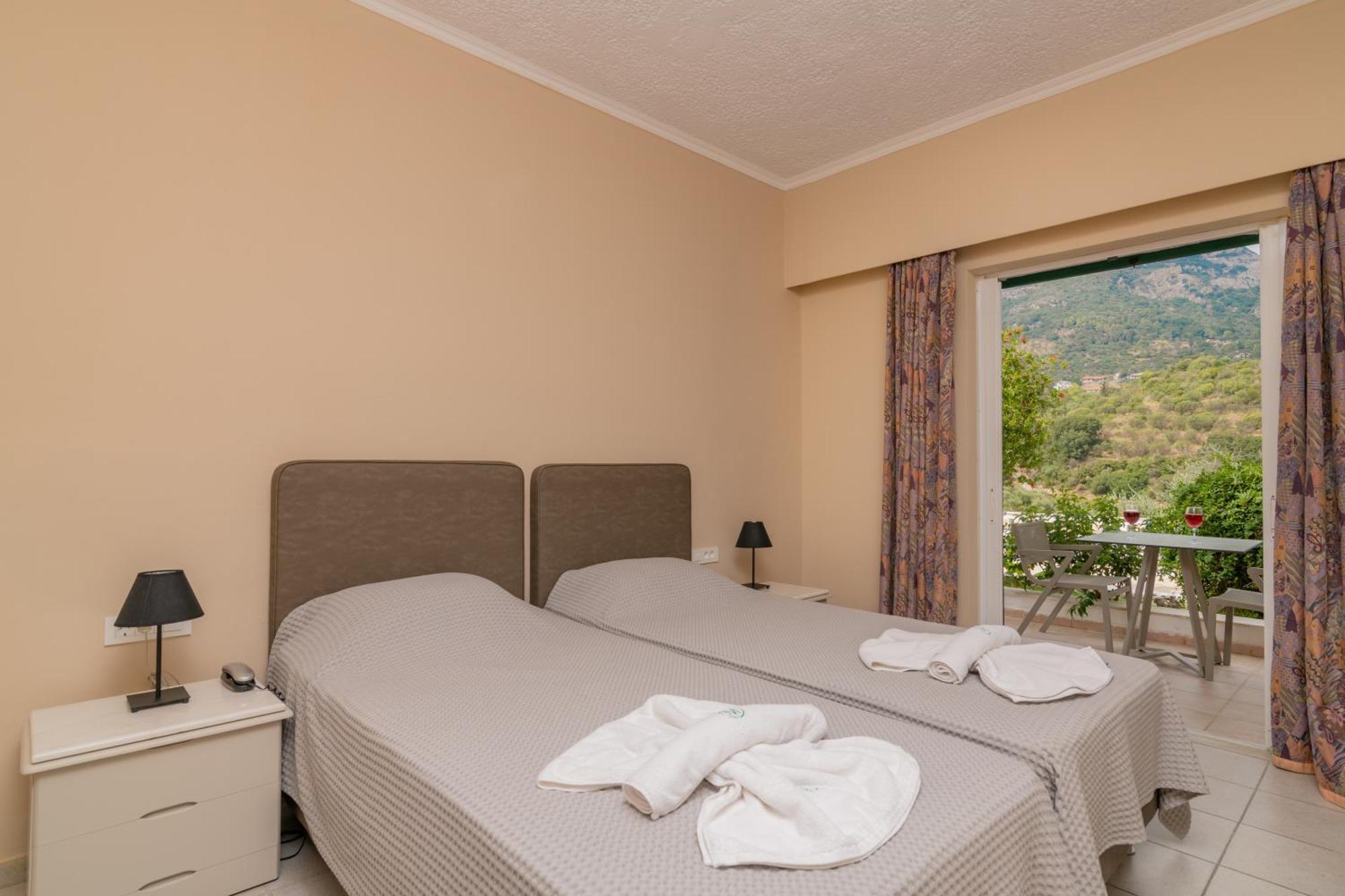 Standard Double Room Garden View