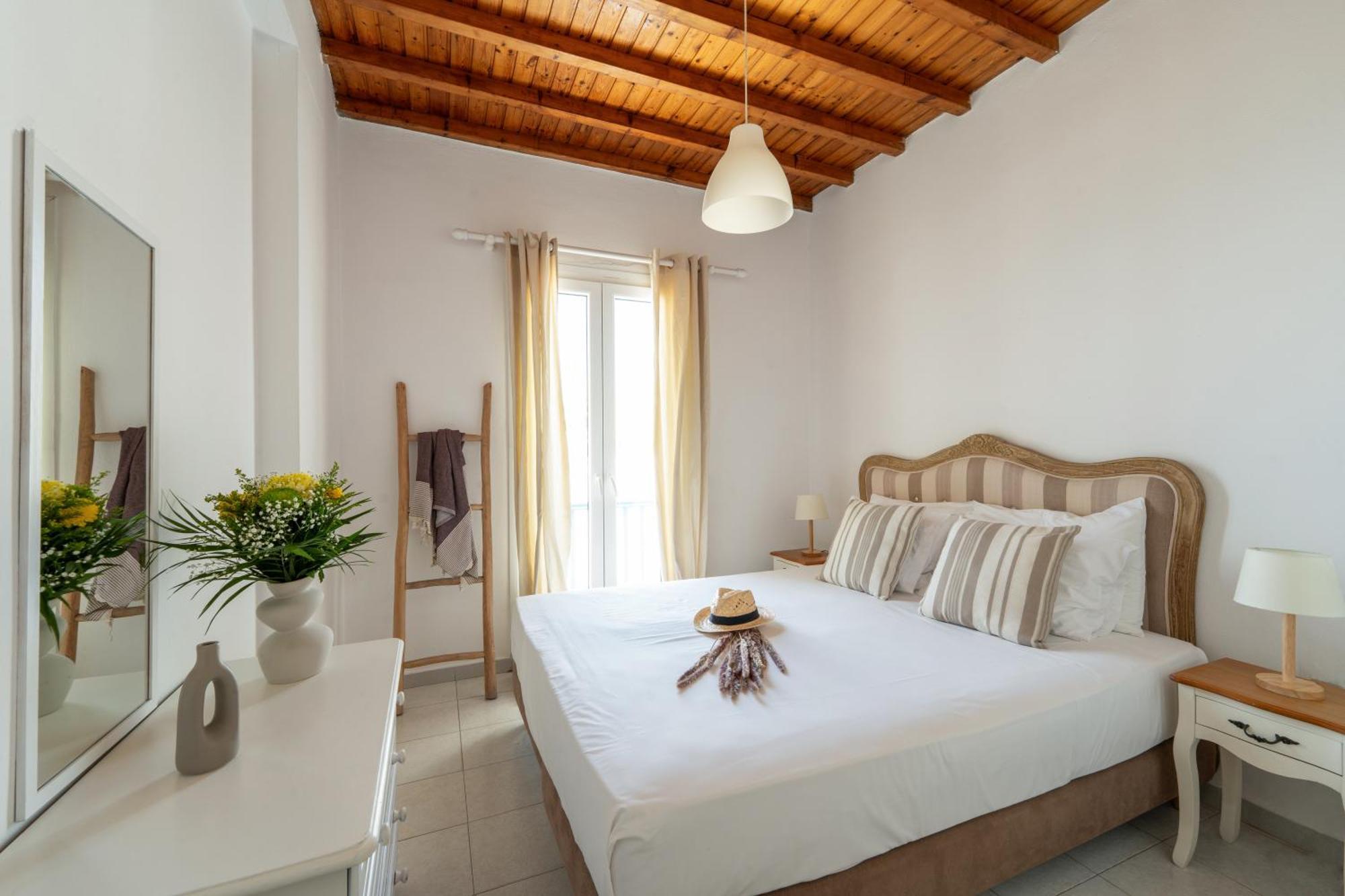Mykonos town Apartment with private Balcony