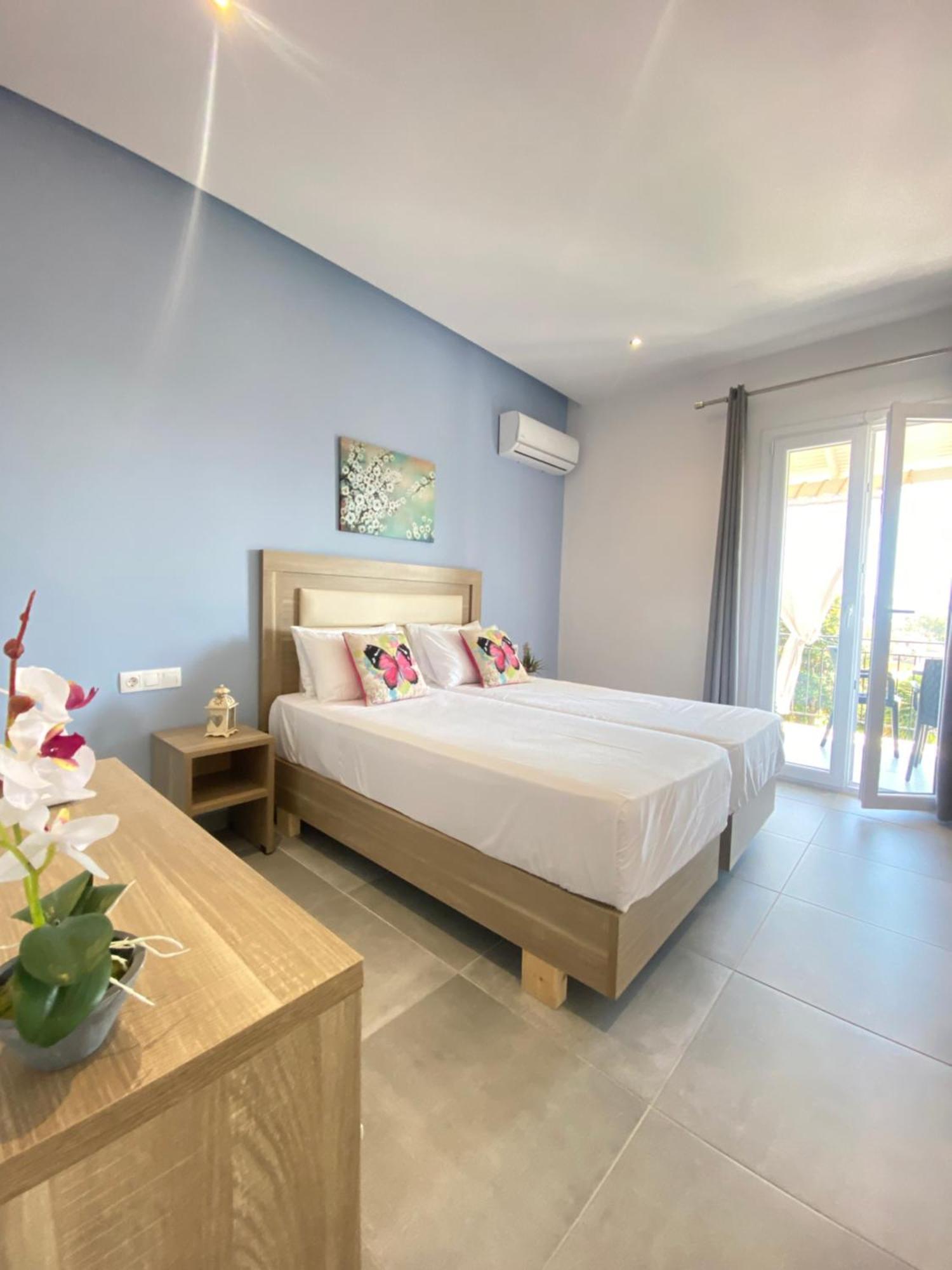Two-Bedroom Apartment Balcony Sea View